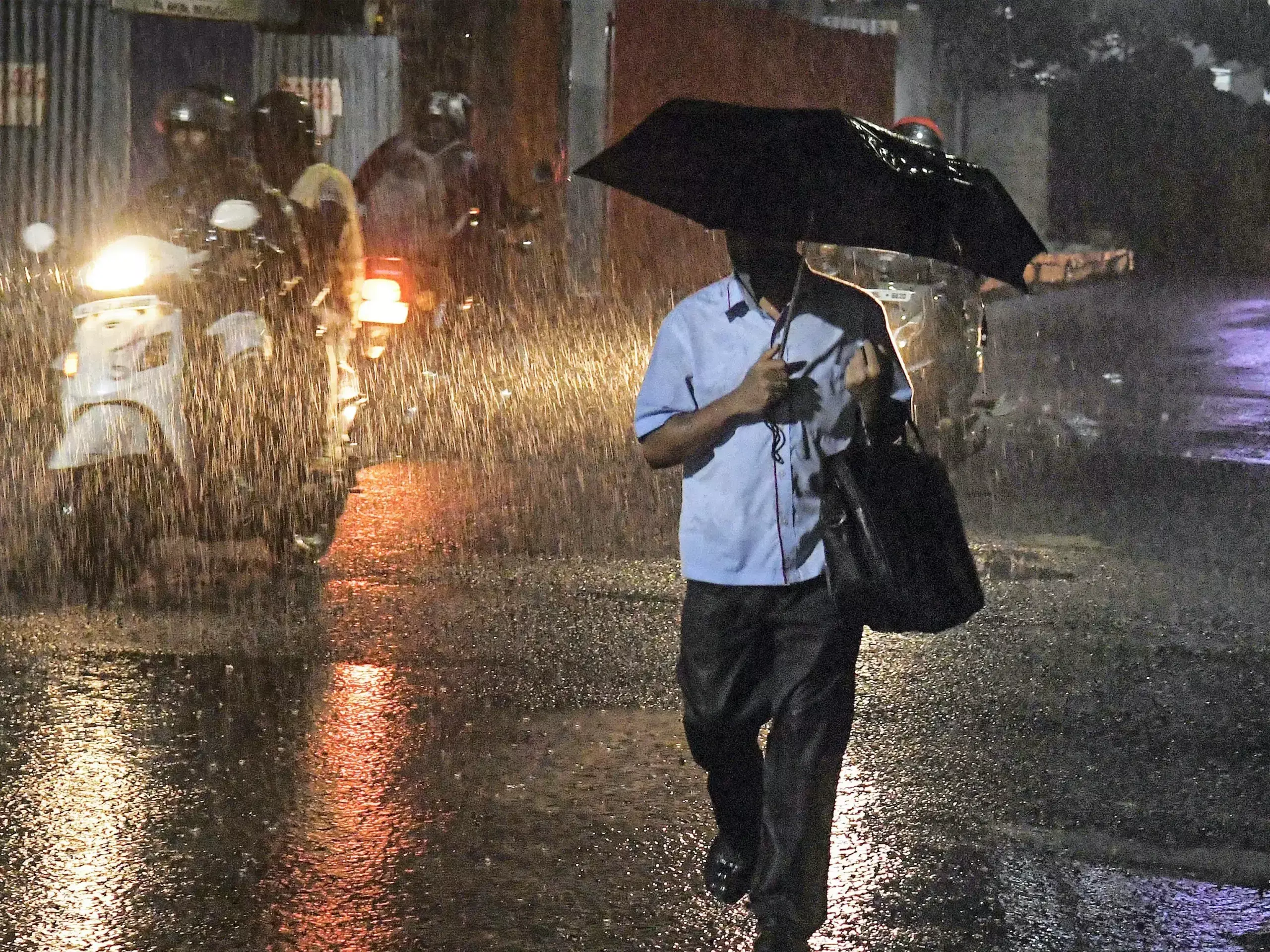 സംസ്ഥാനത്ത് കനത്ത മഴയെത്തുന്നു
