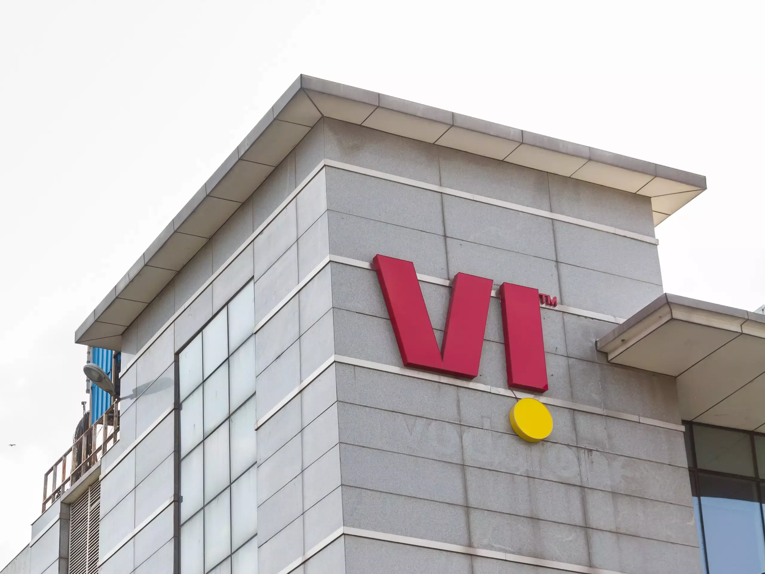 ധനസമാഹരണ ഓപ്ഷനുകള് പരിഗണിച്ച് വോഡഫോണ് ഐഡിയ ധനസമാഹരണ ഓപ്ഷനുകള് പരിഗണിച്ച് വോഡഫോണ് ഐഡിയ