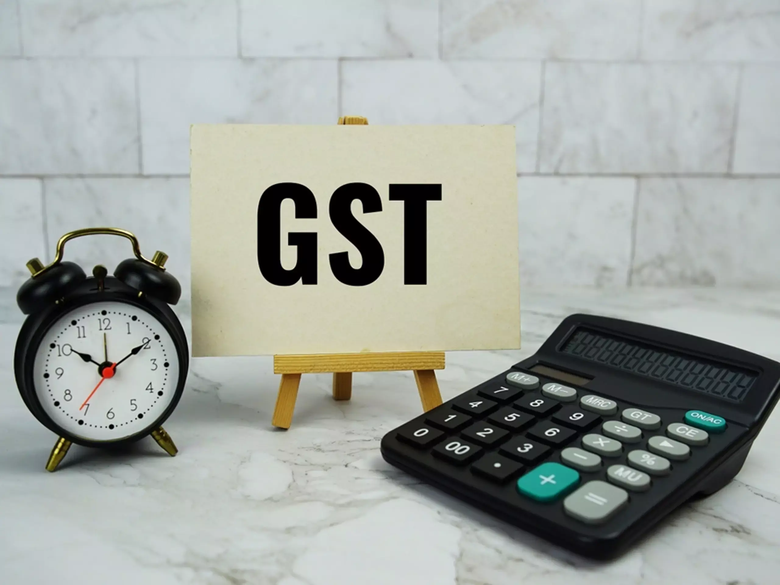 ജി എസ് ടി സ്ലാബുകള്‍ പുനഃക്രമീകരിക്കുമെന്ന് റിപ്പോര്‍ട്ട്