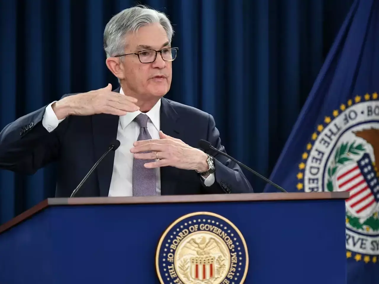 fed reserve leaves interest rates unchanged