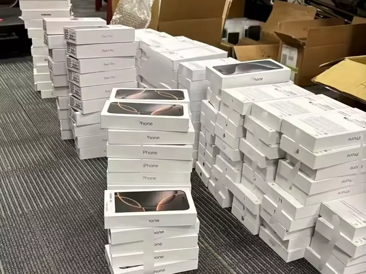 indias mobile phone exports increase by 74 percent