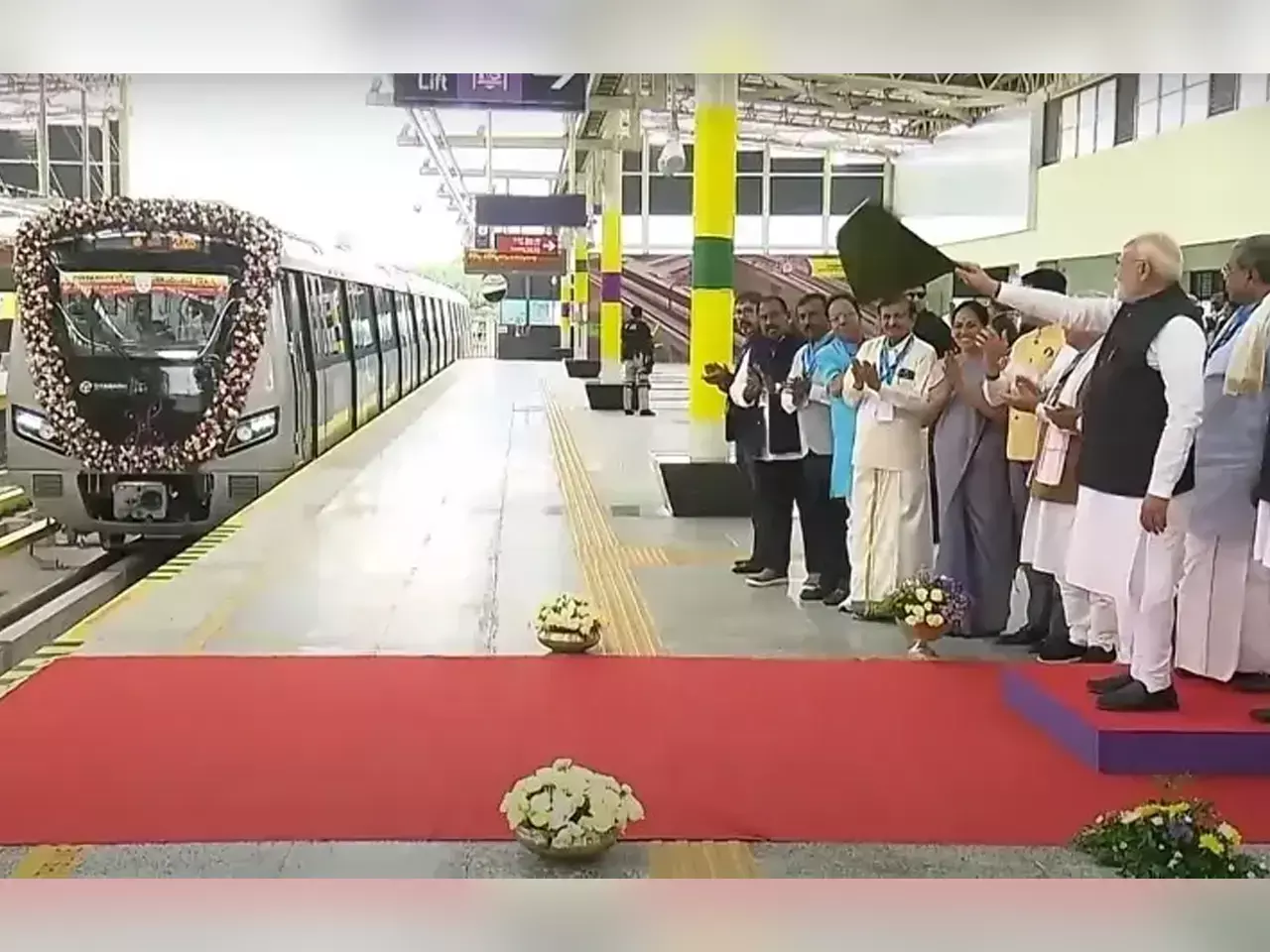 yellow line inaugurated, metro network reaches 96 km