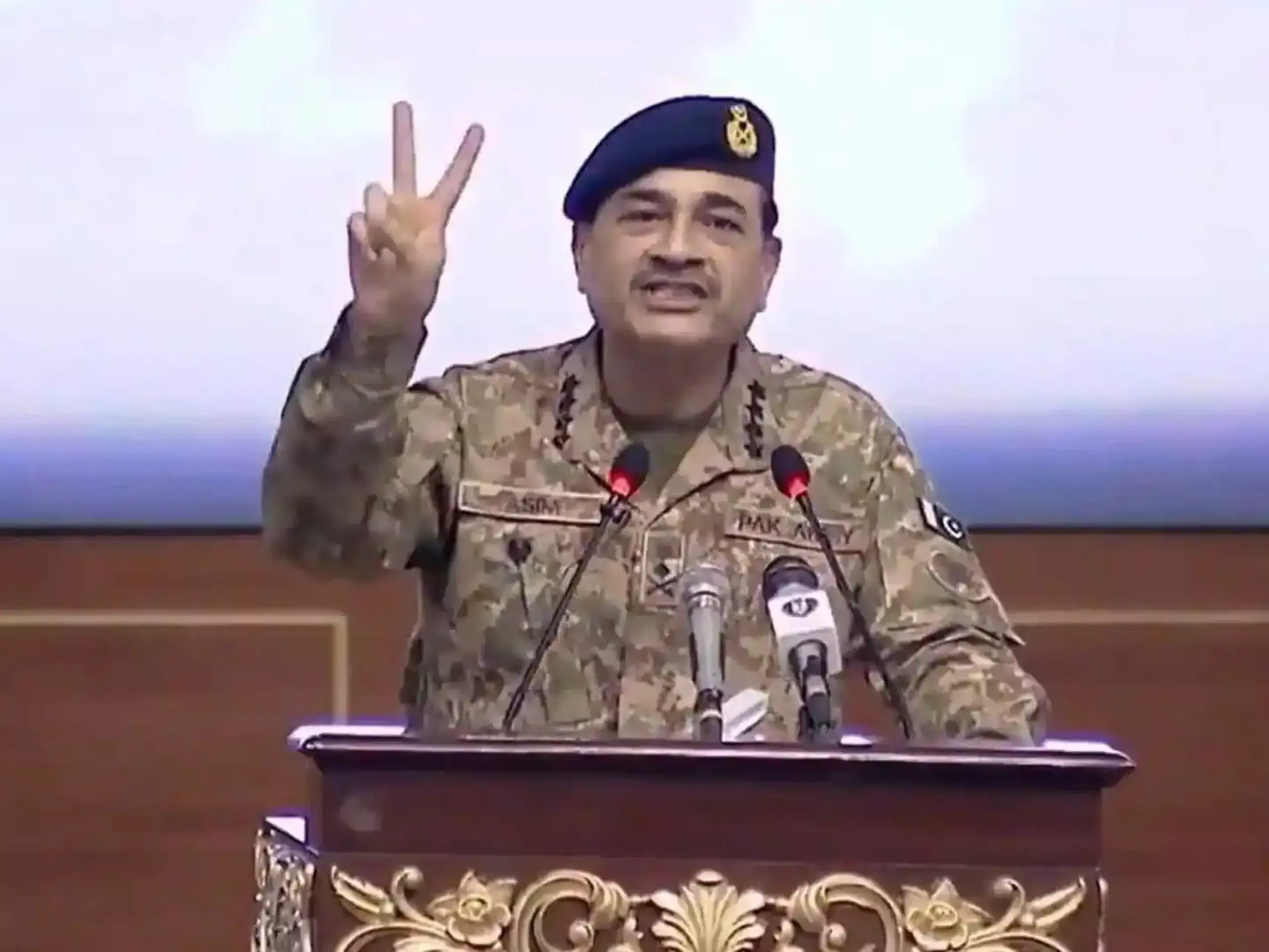 ഇന്ത്യക്കെതിരെ ആണവ ഭീഷണിയുമായി   പാക് സൈനിക മേധാവി