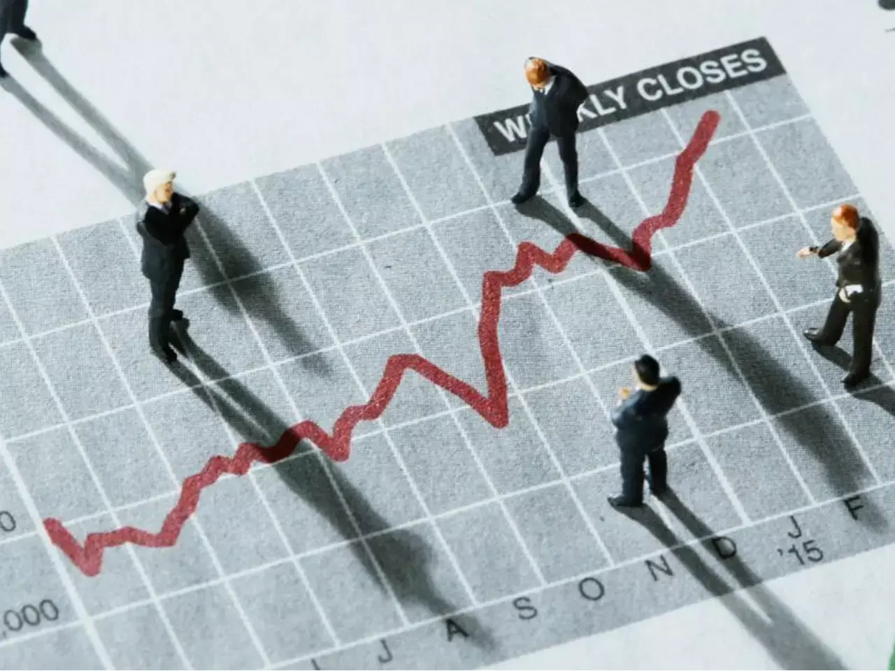 reliance gains the most in the top ten with rs 1.72 lakh crore inflow