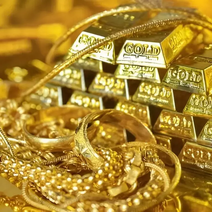 ബ്രേക്കിട്ട് സ്വര്‍ണം; സ്വര്‍ണവിലയില്‍ നേരിയ ഇടിവ്