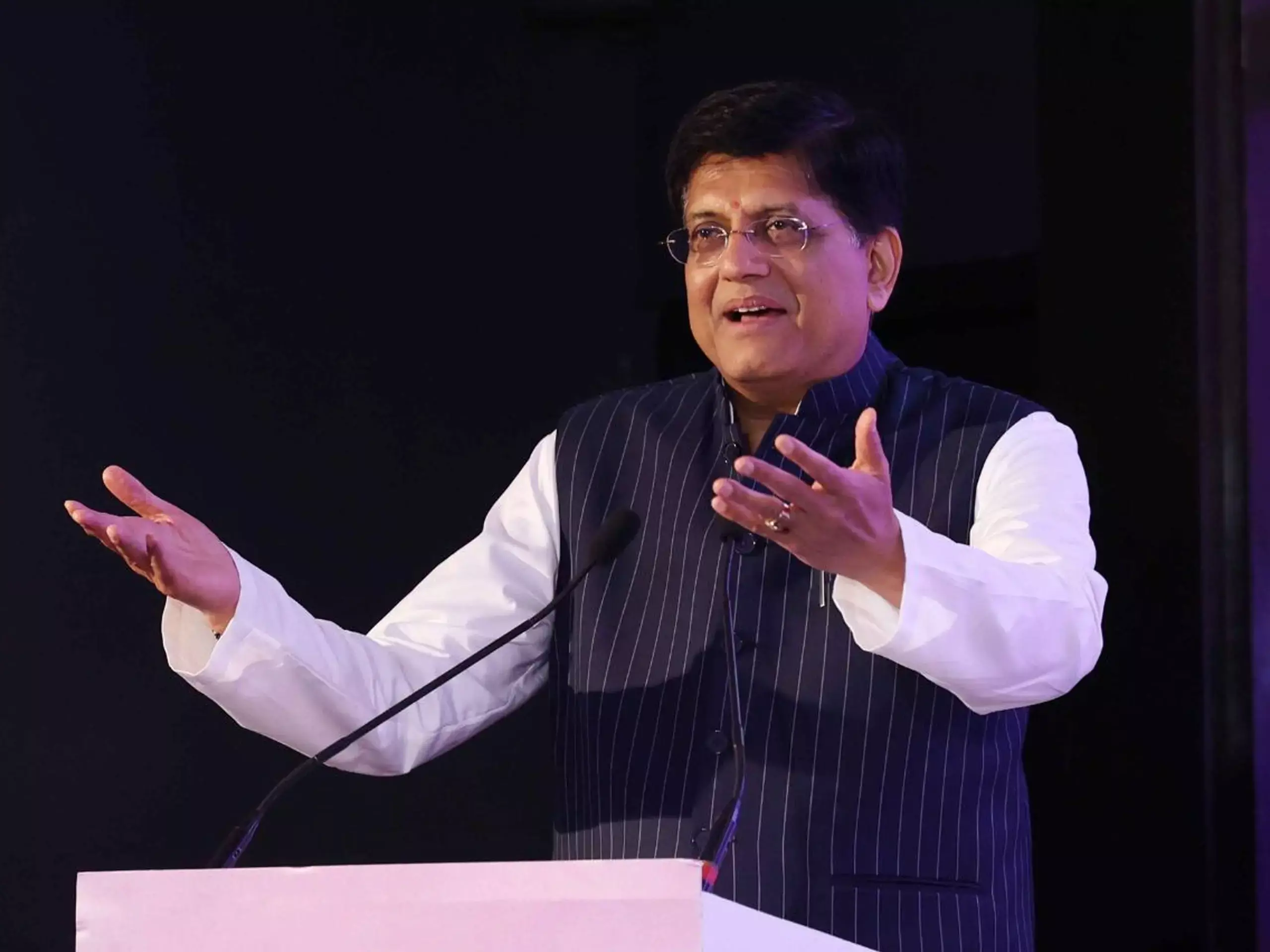 വ്യാപാര കരാര്‍: ഇന്ത്യ-യുഎസ്  ചര്‍ച്ച തുടരുന്നതായി ഗോയല്‍