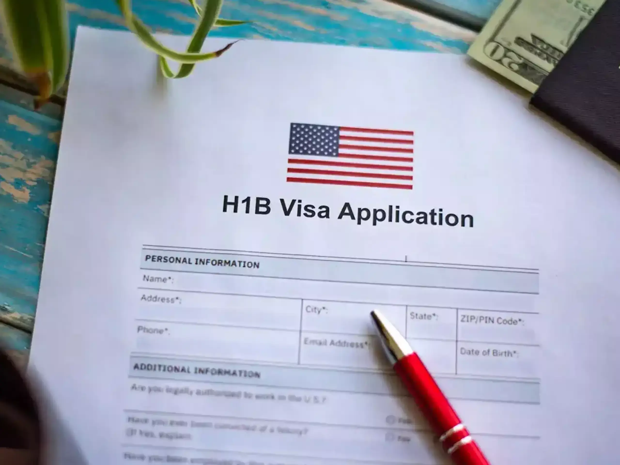 എച്ച്-1ബി വിസ; വര്‍ധിച്ച ഫീസ് പുതിയ   അപേക്ഷകള്‍ക്കുമാത്രമെന്ന് യുഎസ്