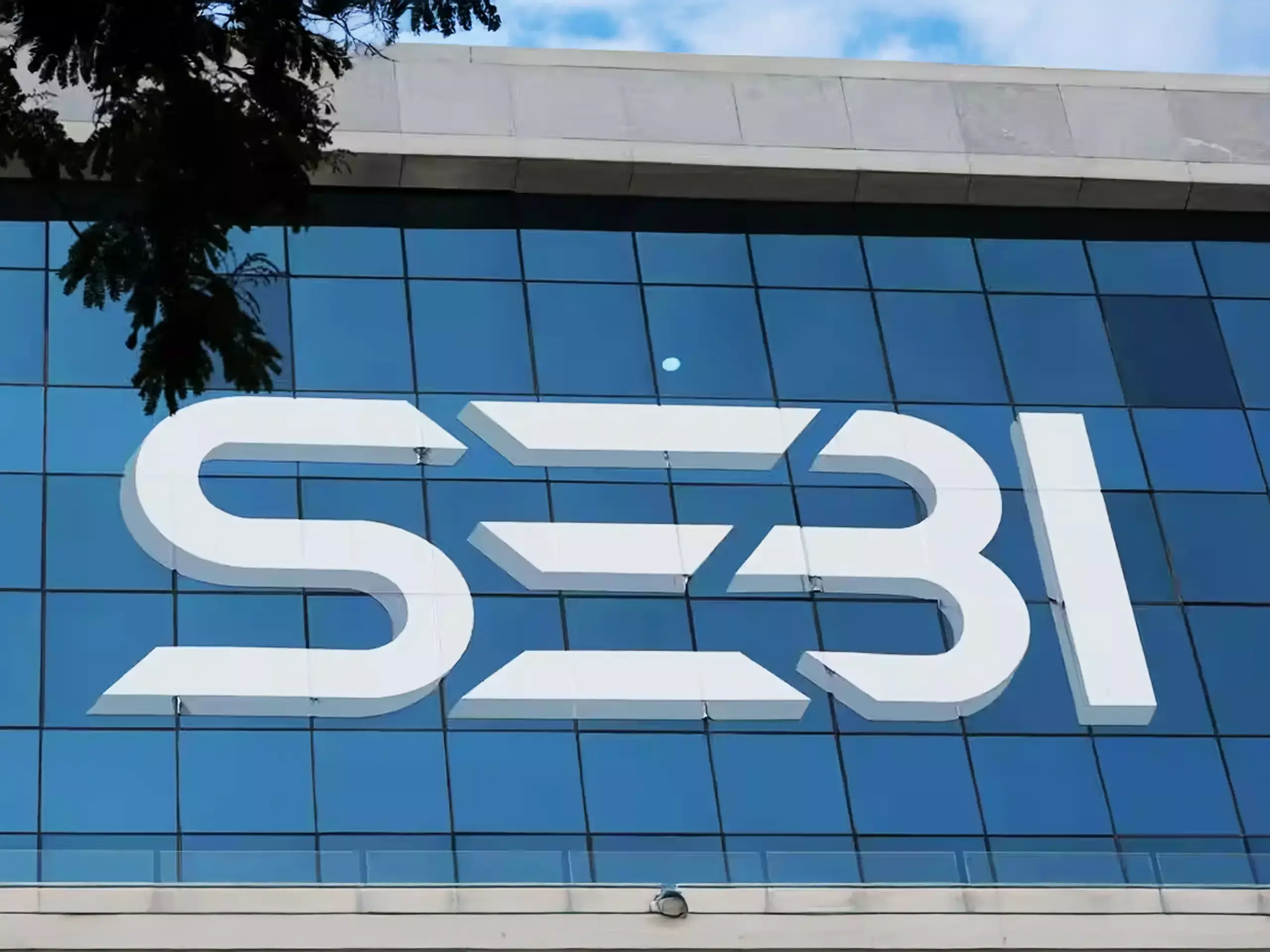 രജിസ്റ്റര് ചെയ്യാത്ത ഓണ്ലൈന് ബോണ്ട് പ്ലാറ്റ്ഫോം: മുന്നറിയിപ്പുമായി സെബി രജിസ്റ്റര് ചെയ്യാത്ത ഓണ്ലൈന് ബോണ്ട് പ്ലാറ്റ്ഫോം: മുന്നറിയിപ്പുമായി സെബി