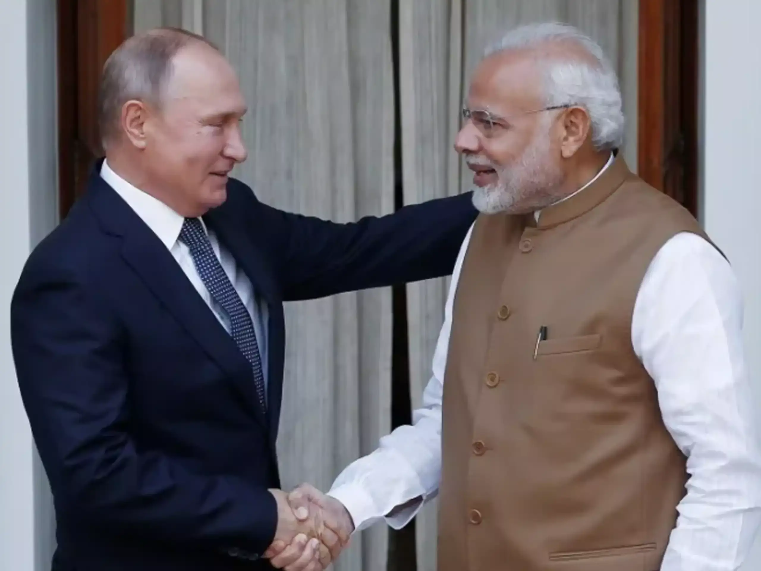 റഷ്യയുമായി വന്‍ പ്രതിരോധ കരാറിന് ഇന്ത്യ