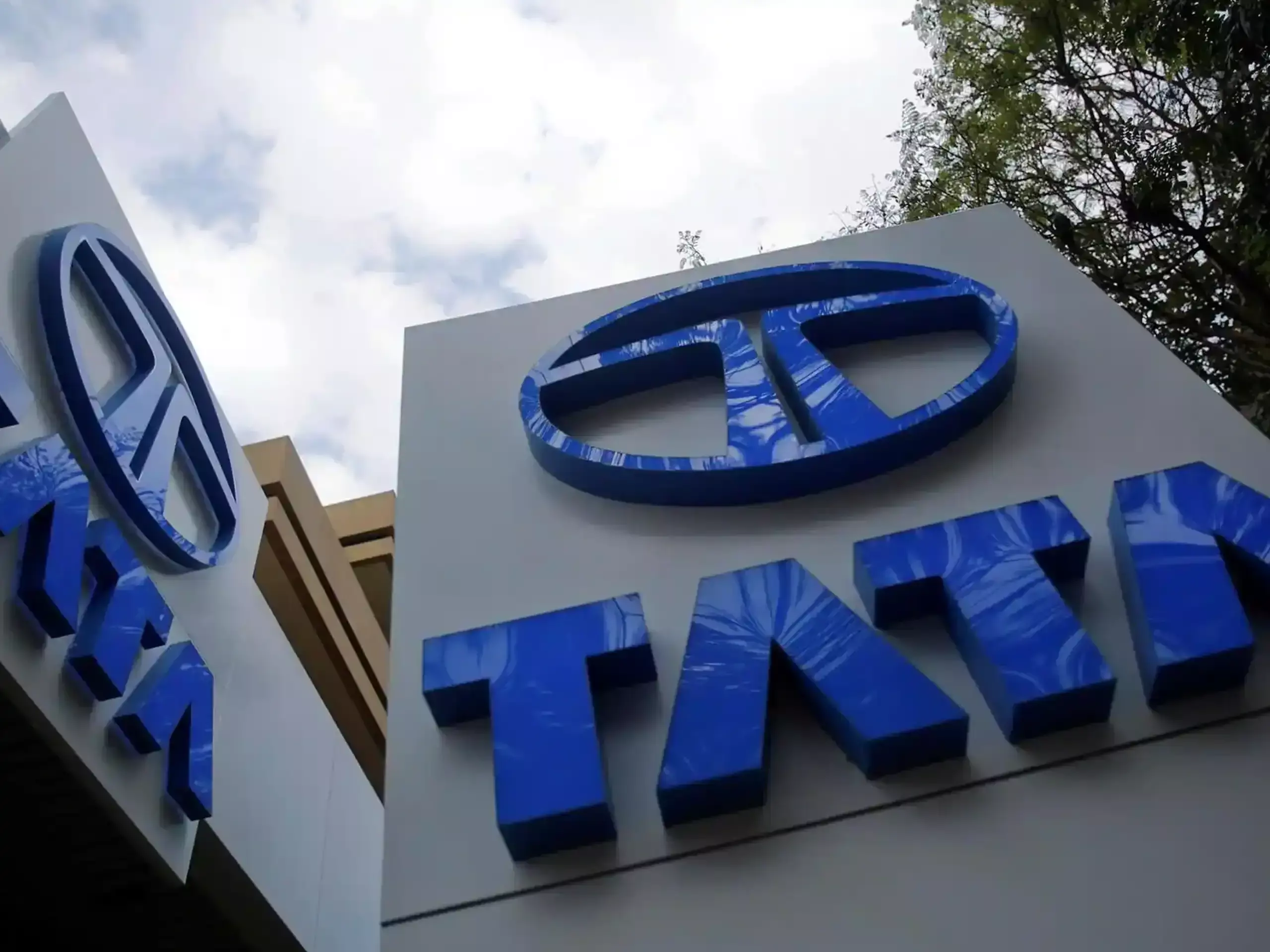 മിസ്ത്രിയെ ലൈഫ് ടൈം ട്രസ്റ്റിയായി  നിയമിക്കാന്‍ ടാറ്റാ ട്രസ്റ്റ് നിര്‍ദ്ദേശം