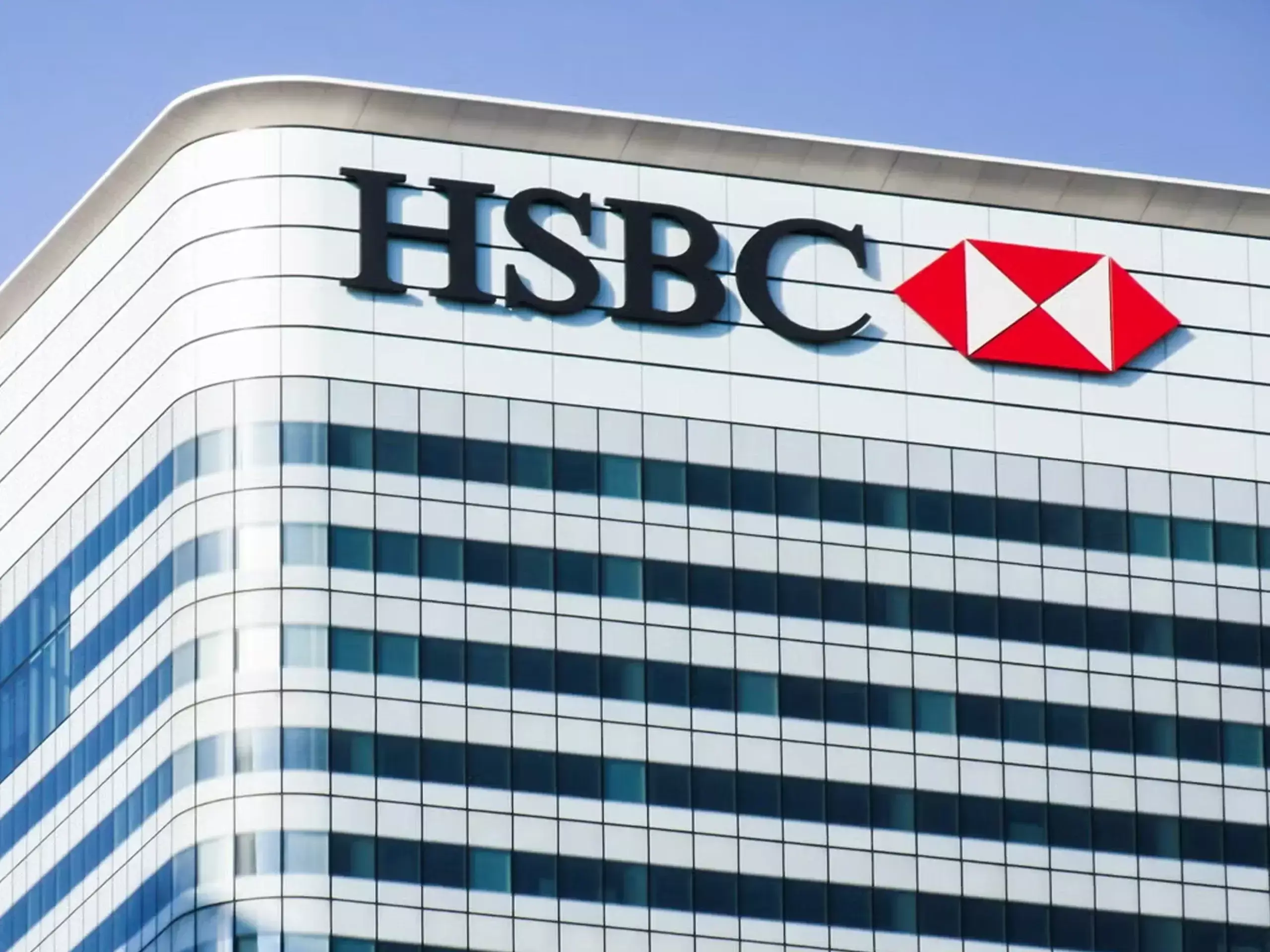 രാജ്യത്തെ സേവന മേഖല തളര്ച്ചയില് രാജ്യത്തെ സേവന മേഖല തളര്ച്ചയില്