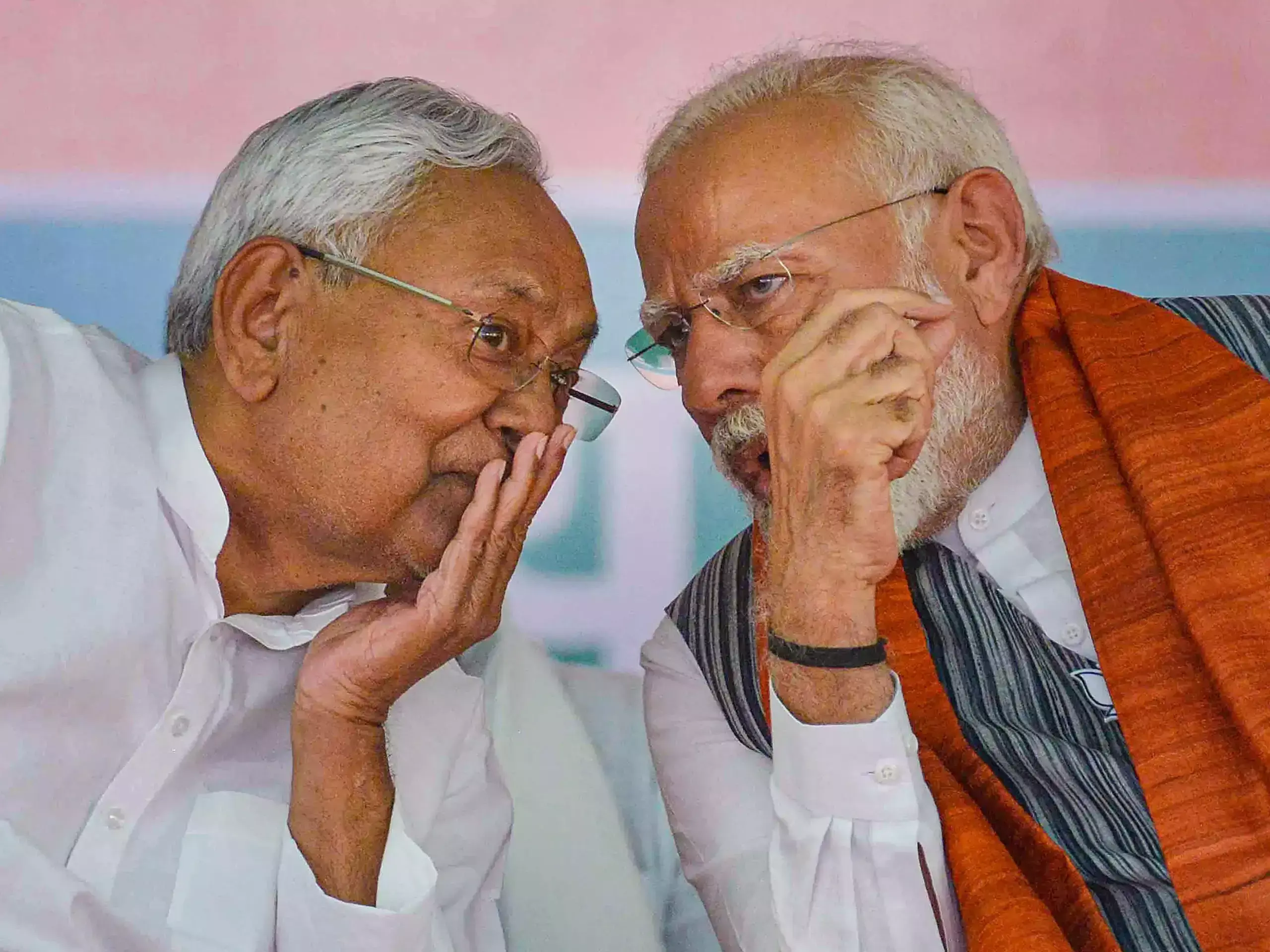 നിതീഷ് കുമാർ മോദി മാജിക്, തൂത്തുവാരി എൻഡിഎ; നിതീഷ് കുമാർ അഞ്ചാം തവണയും അധികാരക്കസേരയിലേക്ക്?