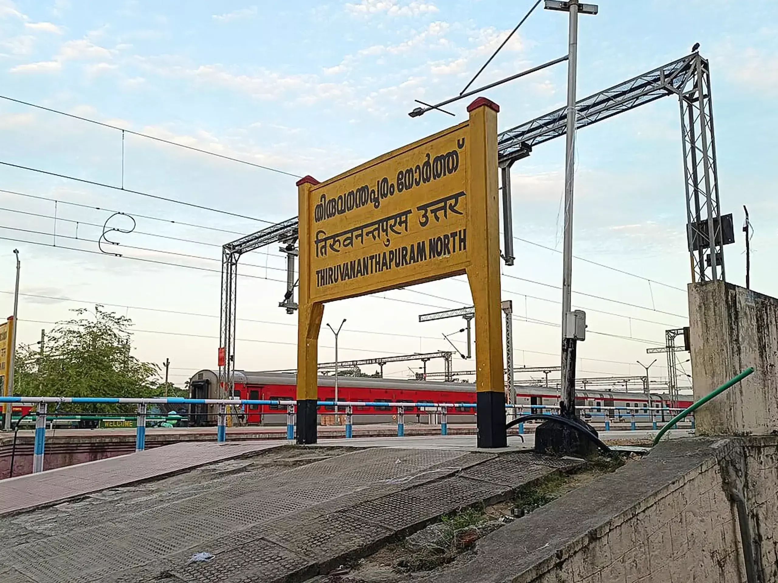 പേര് മാറ്റിയിട്ടും ദുരിതം മാറാതെ   കൊച്ചുവേളി റെയില്‍വേ സ്റ്റേഷന്‍