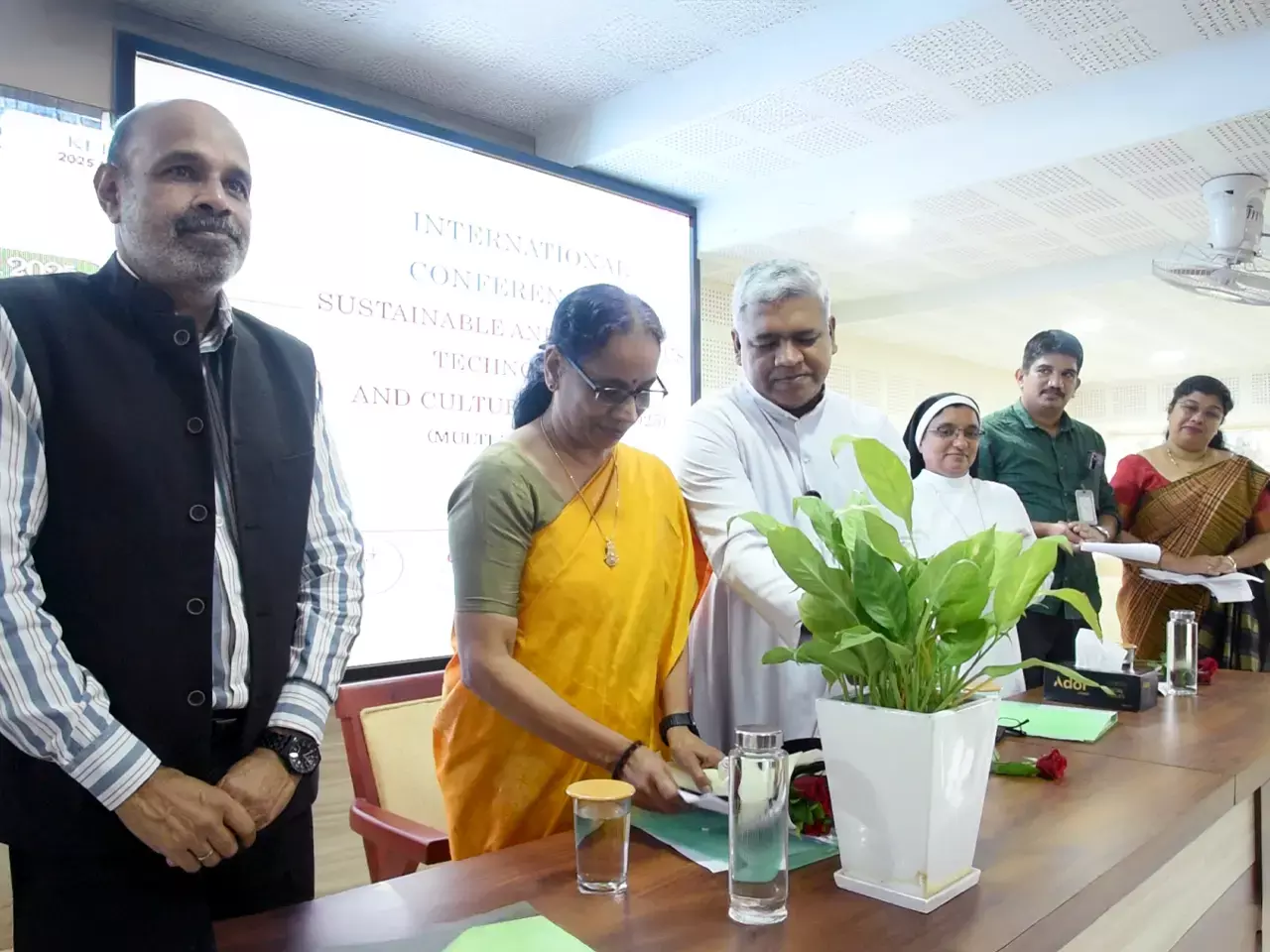 international seminar at st. thomas college, thrissur