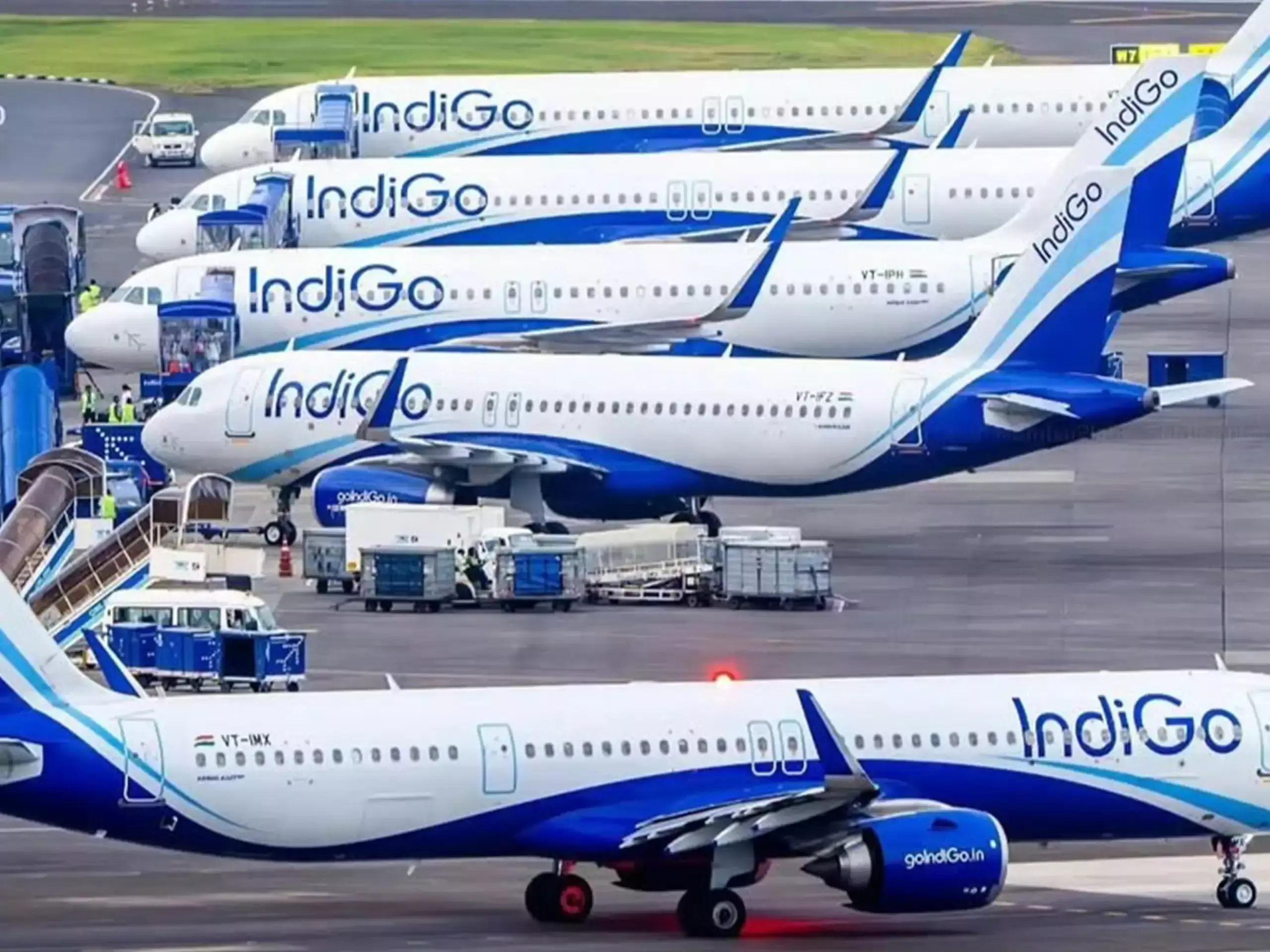 ഇന്ഡിഗോ റദ്ദുചെയ്തത് 500 സര്വീസുകള് ഇന്ഡിഗോ റദ്ദുചെയ്തത് 500 സര്വീസുകള്