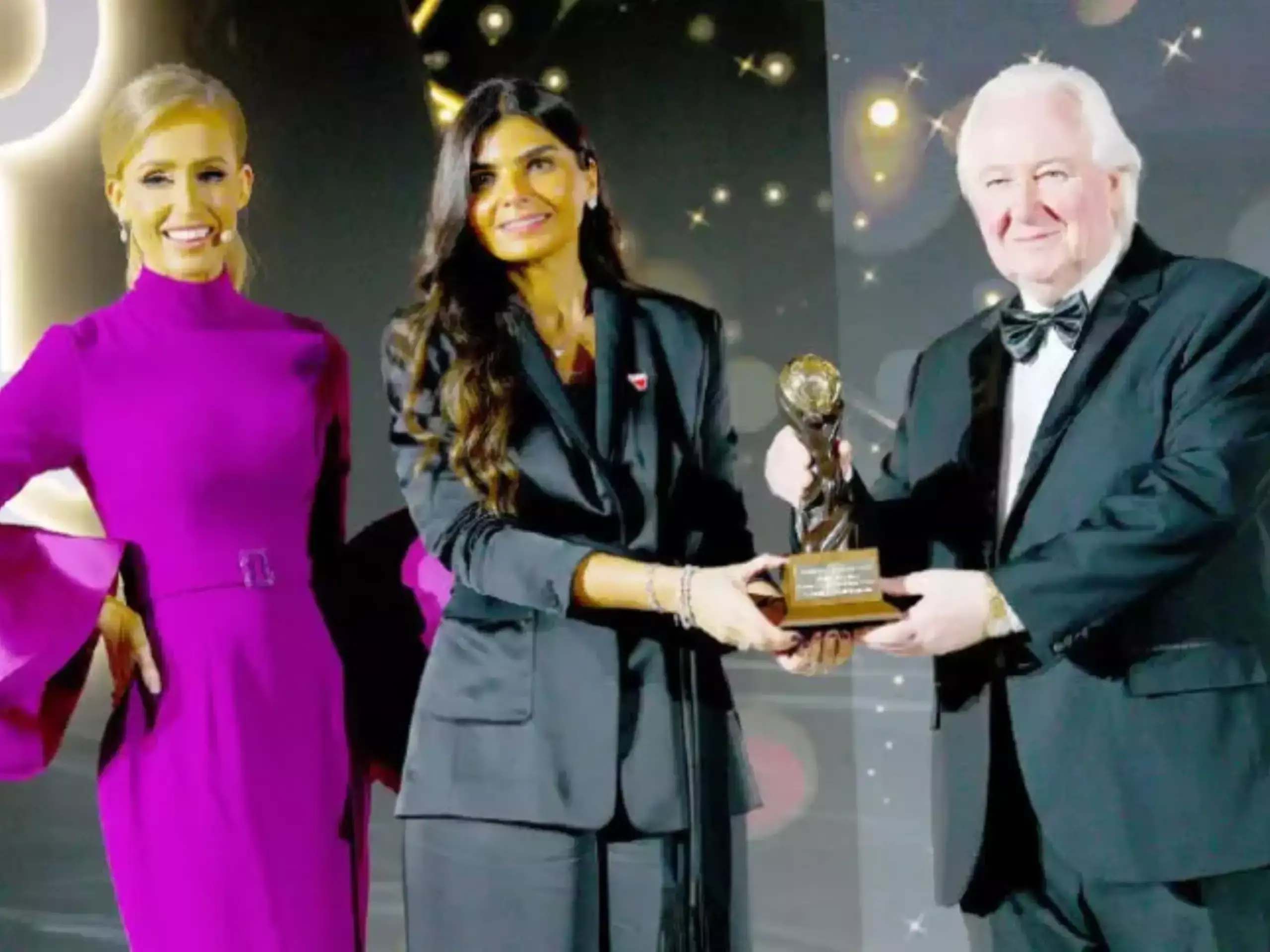 വേ​ൾ​ഡ് ട്രാ​വ​ൽ അ​വാ​ർ​ഡ്‌ സ്വ​ന്ത​മാ​ക്കി മ​നാ​മ