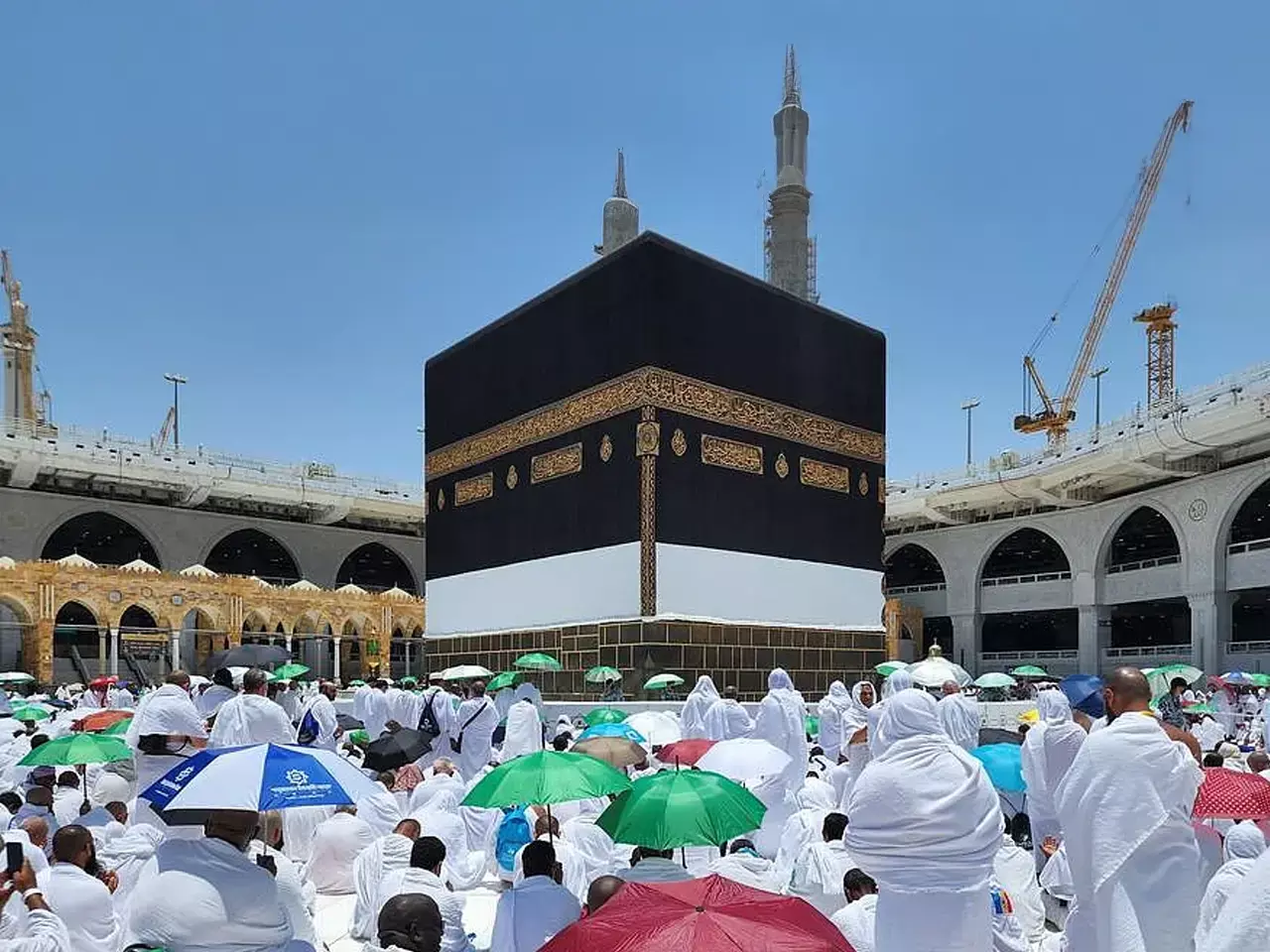 indian umrah pilgrims