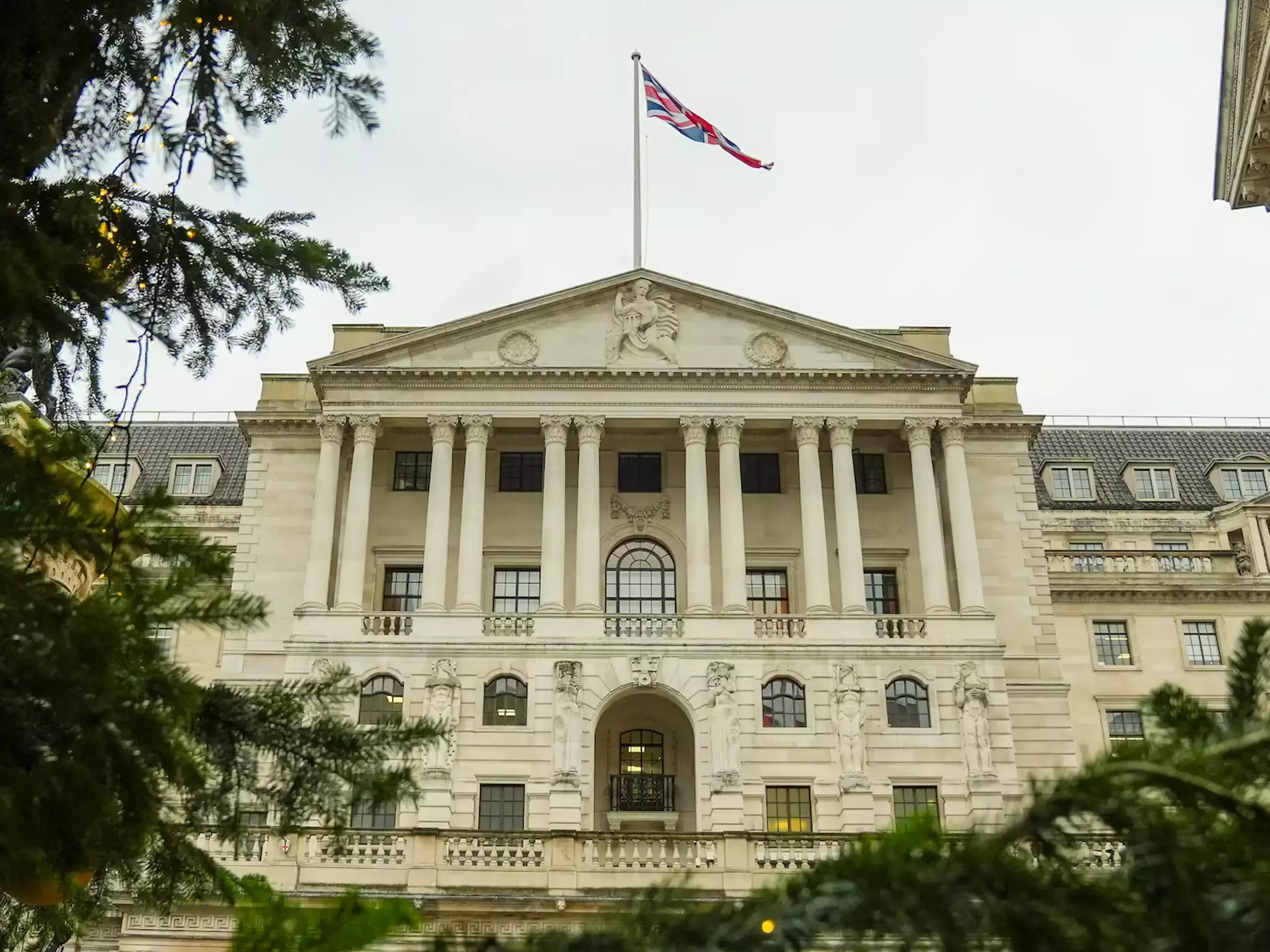 ബാങ്ക് ഓഫ് ഇംഗ്ലണ്ട് പലിശനിരക്ക് കുറച്ചു ബാങ്ക് ഓഫ് ഇംഗ്ലണ്ട് പലിശനിരക്ക് കുറച്ചു