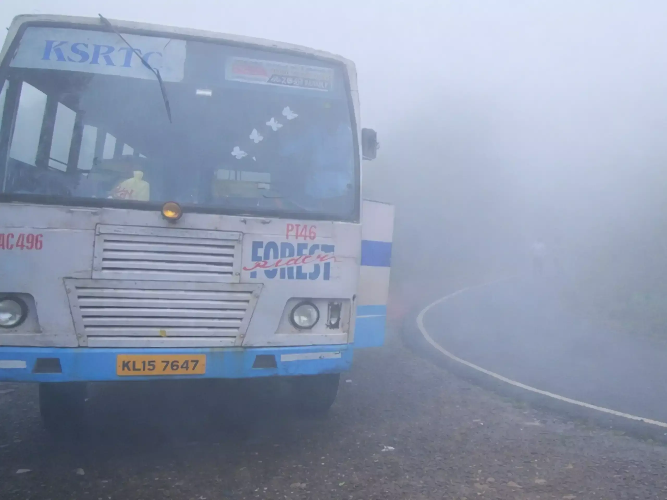 KSRTC Gavi Trip : മഞ്ഞ് പുതച്ച് മഞ്ഞണിക്കാടുകൾ കണ്ട് കെഎസ്ആർടിസി ബസിൽ ഗവി പോയാലോ? KSRTC Gavi Trip : മഞ്ഞ് പുതച്ച് മഞ്ഞണിക്കാടുകൾ കണ്ട് കെഎസ്ആർടിസി ബസിൽ ഗവി പോയാലോ?
