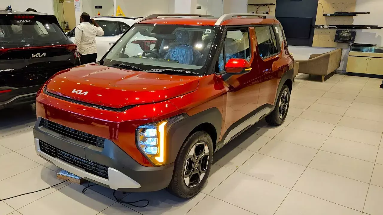 Kia Syros HTK(EX): പുതിയ കിയ സിറോസ് എത്തി. വിലയും ഫീച്ചറുകളും അറിയാം