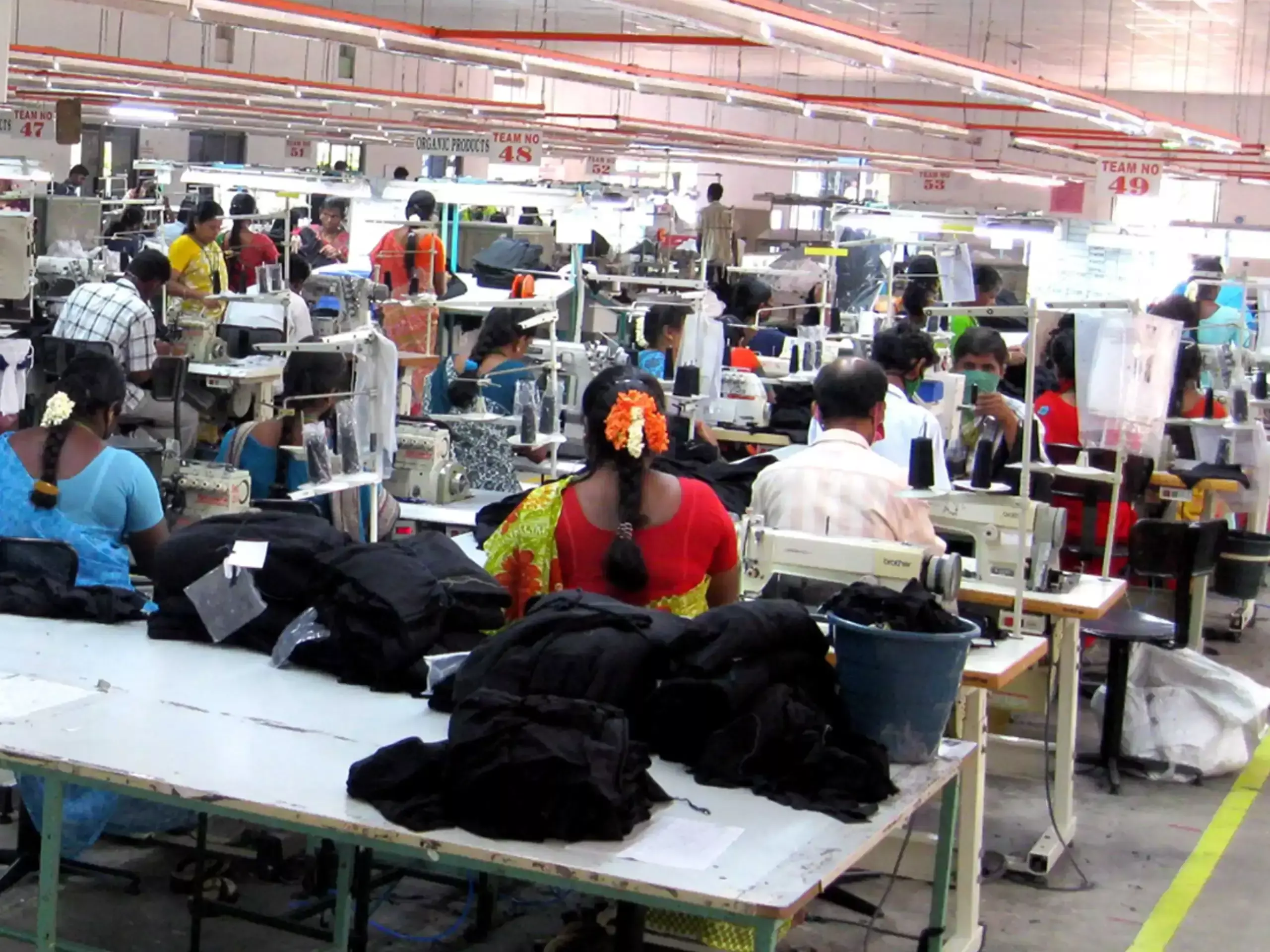 ടെക്‌സ്റ്റൈല്‍ മേഖല ഇനി കുതിക്കും;  തിരുപ്പൂരിന് വമ്പന്‍ പ്രതീക്ഷ