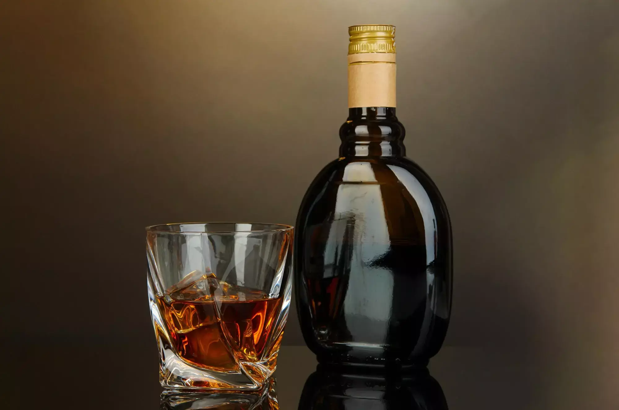 സർക്കാർ ബ്രാൻഡി ശനിയാഴ്ച വിപണിയിൽ; പേര് ഇപ്പോഴും സർപ്രൈസ് സർക്കാർ ബ്രാൻഡി ശനിയാഴ്ച വിപണിയിൽ; പേര് ഇപ്പോഴും സർപ്രൈസ്