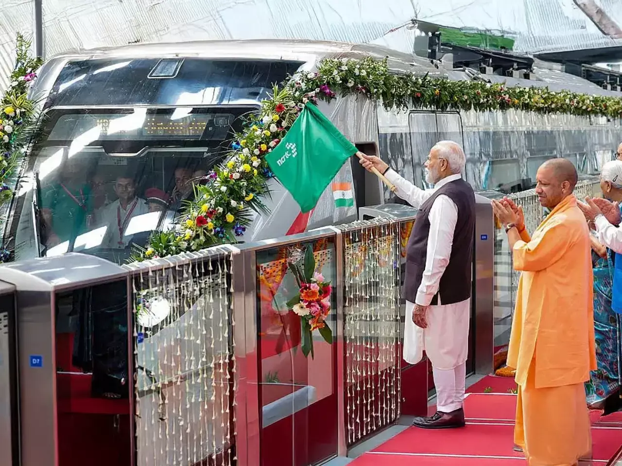 new revolution in indian railways, delhi-Meerut distance now within minutes new revolution in indian railways, delhi-Meerut distance now within minutes