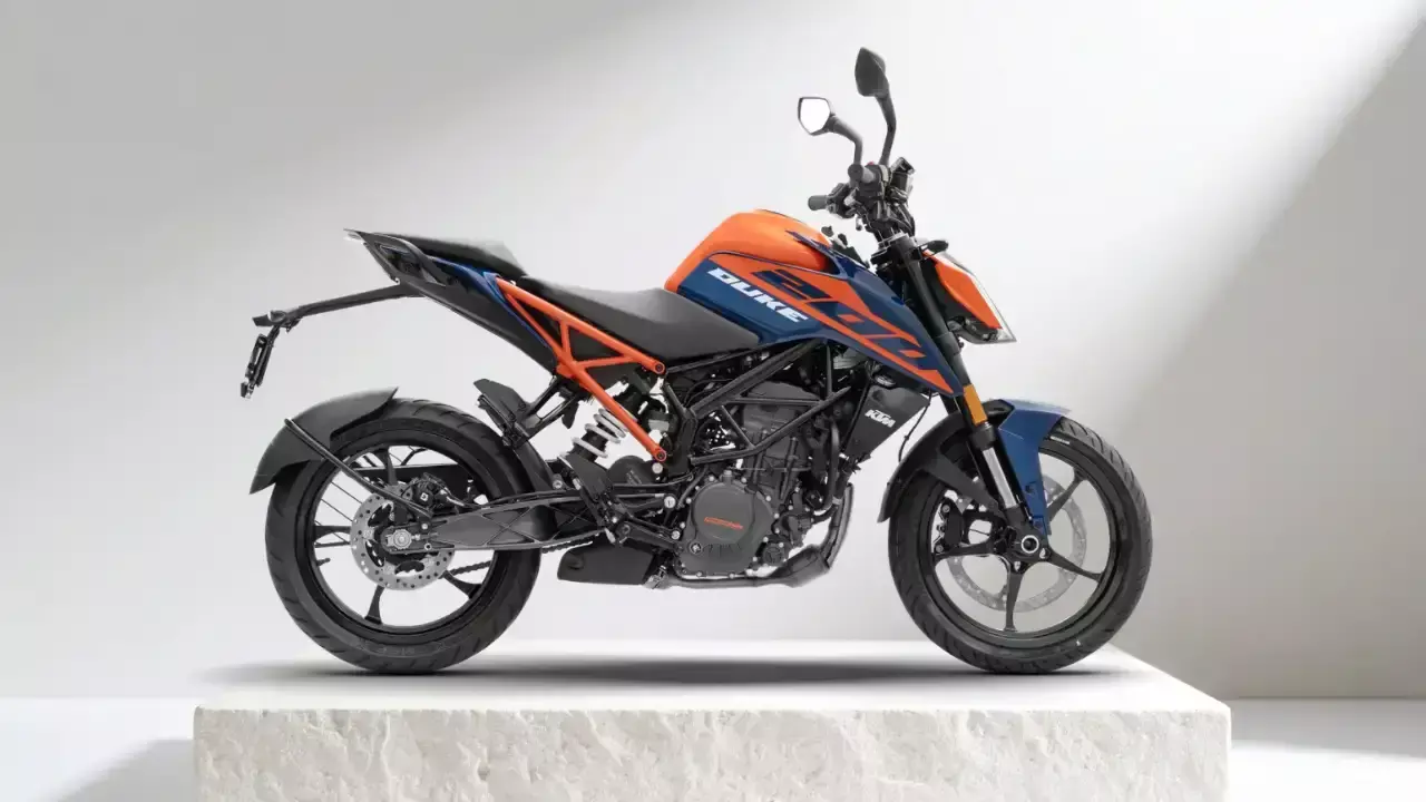 KTM 200 Duke New Atlantic Blue: പുതിയ അറ്റ്ലാന്റിക് ബ്ലൂ ഷേഡിൽ കൂടുതൽ സ്റ്റൈലിഷായി KTM 200 Duke KTM 200 Duke New Atlantic Blue: പുതിയ അറ്റ്ലാന്റിക് ബ്ലൂ ഷേഡിൽ കൂടുതൽ സ്റ്റൈലിഷായി KTM 200 Duke