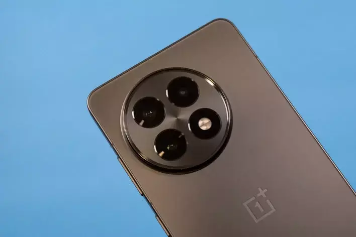 Amazon Sale: വിലക്കുറവിൽ പ്രീമിയം ഫോൺ വാങ്ങാൻ മികച്ച സമയം; വൺപ്ലസ് 13R-ന് 7,000 രൂപ വരെ ഓഫർ Amazon Sale: വിലക്കുറവിൽ പ്രീമിയം ഫോൺ വാങ്ങാൻ മികച്ച സമയം; വൺപ്ലസ് 13R-ന് 7,000 രൂപ വരെ ഓഫർ