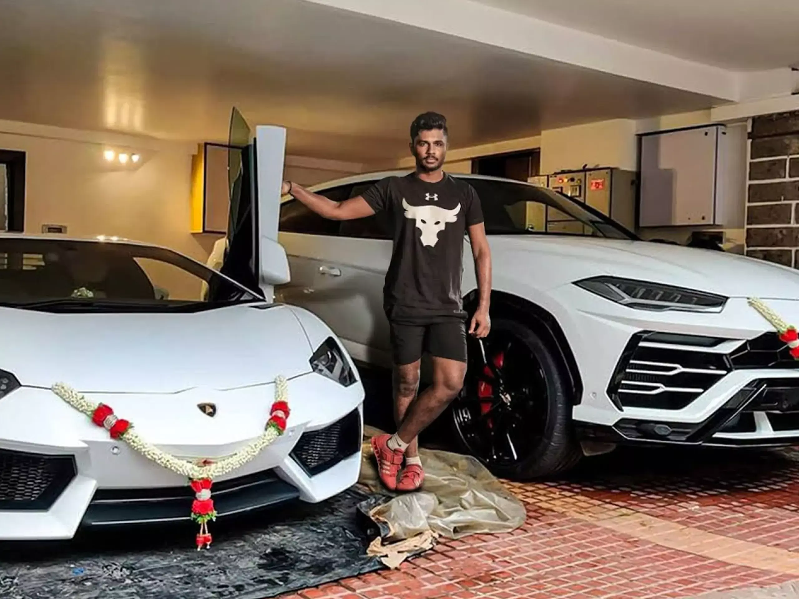 ആറു കോടി രൂപയുടെ വീട്, 100 കോടി രൂപയുടെ ഗാരേജ്, സ്വപ്ന യാത്രക്കൊരുങ്ങി ഇന്ത്യയുടെ മലയാളി ക്രിക്കറ്റർ