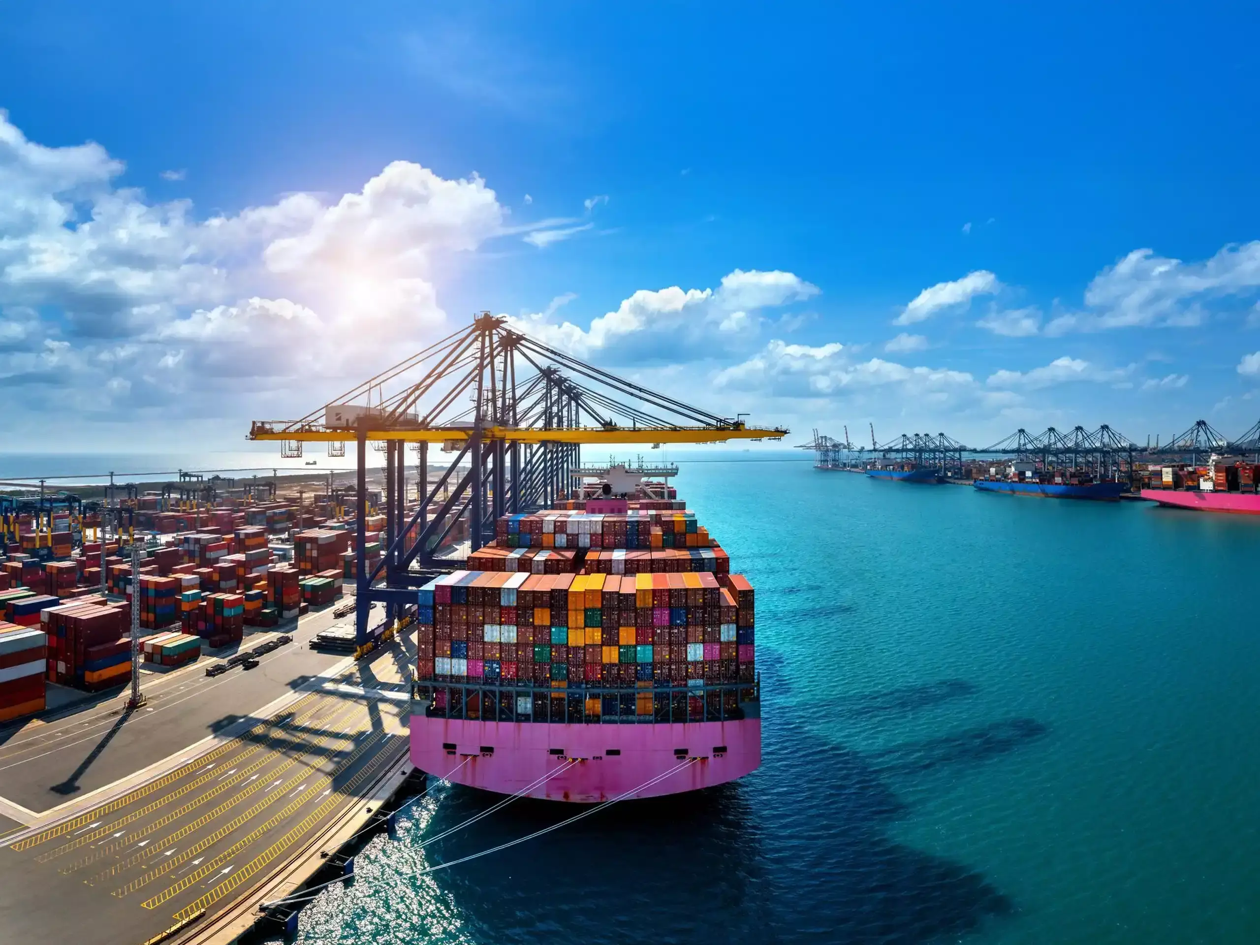 ഇറക്കുമതി കുറഞ്ഞു; വ്യാപാരക്കമ്മിയില് ആശ്വാസം ഇറക്കുമതി കുറഞ്ഞു; വ്യാപാരക്കമ്മിയില് ആശ്വാസം