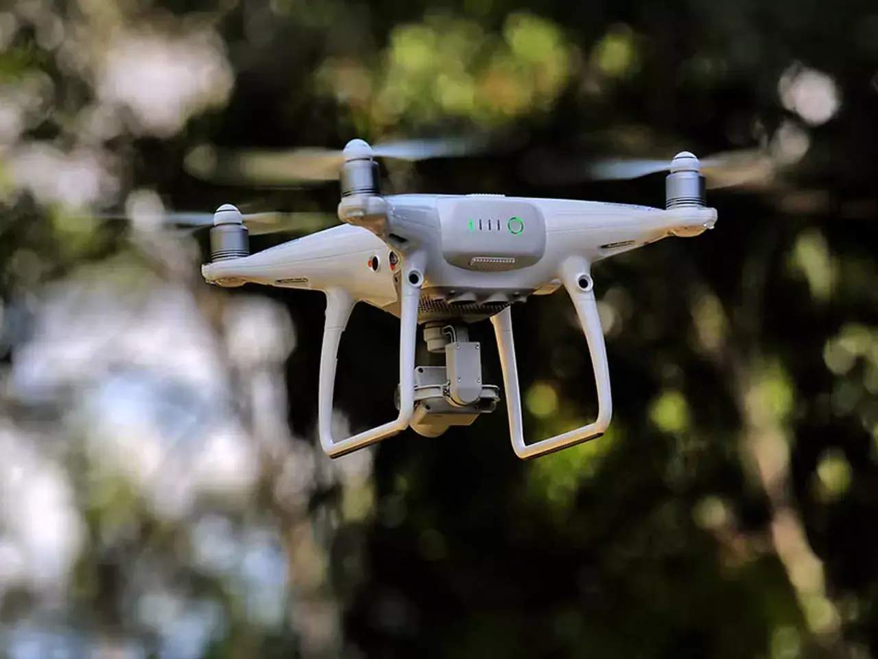 സുരക്ഷാ മുന്കരുതല്: ഒമാനില് ഡ്രോണ് ഉപയോഗത്തിനുള്ള വിലക്ക് നീട്ടി സുരക്ഷാ മുന്കരുതല്: ഒമാനില് ഡ്രോണ് ഉപയോഗത്തിനുള്ള വിലക്ക് നീട്ടി