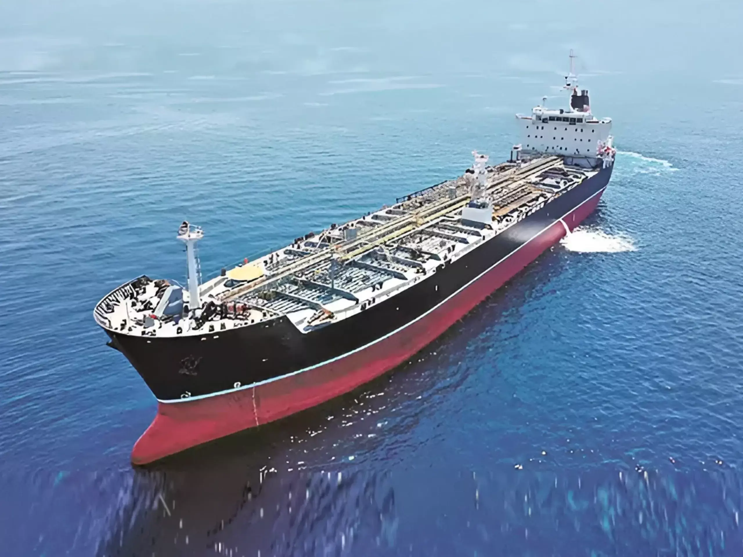 ഇറാന്‍ എണ്ണടാങ്കര്‍ നടുക്കടലില്‍ റൂട്ടുമാറ്റി;  നേരെ ചൈനയിലേക്ക്, ഇന്ത്യക്ക് തിരിച്ചടി