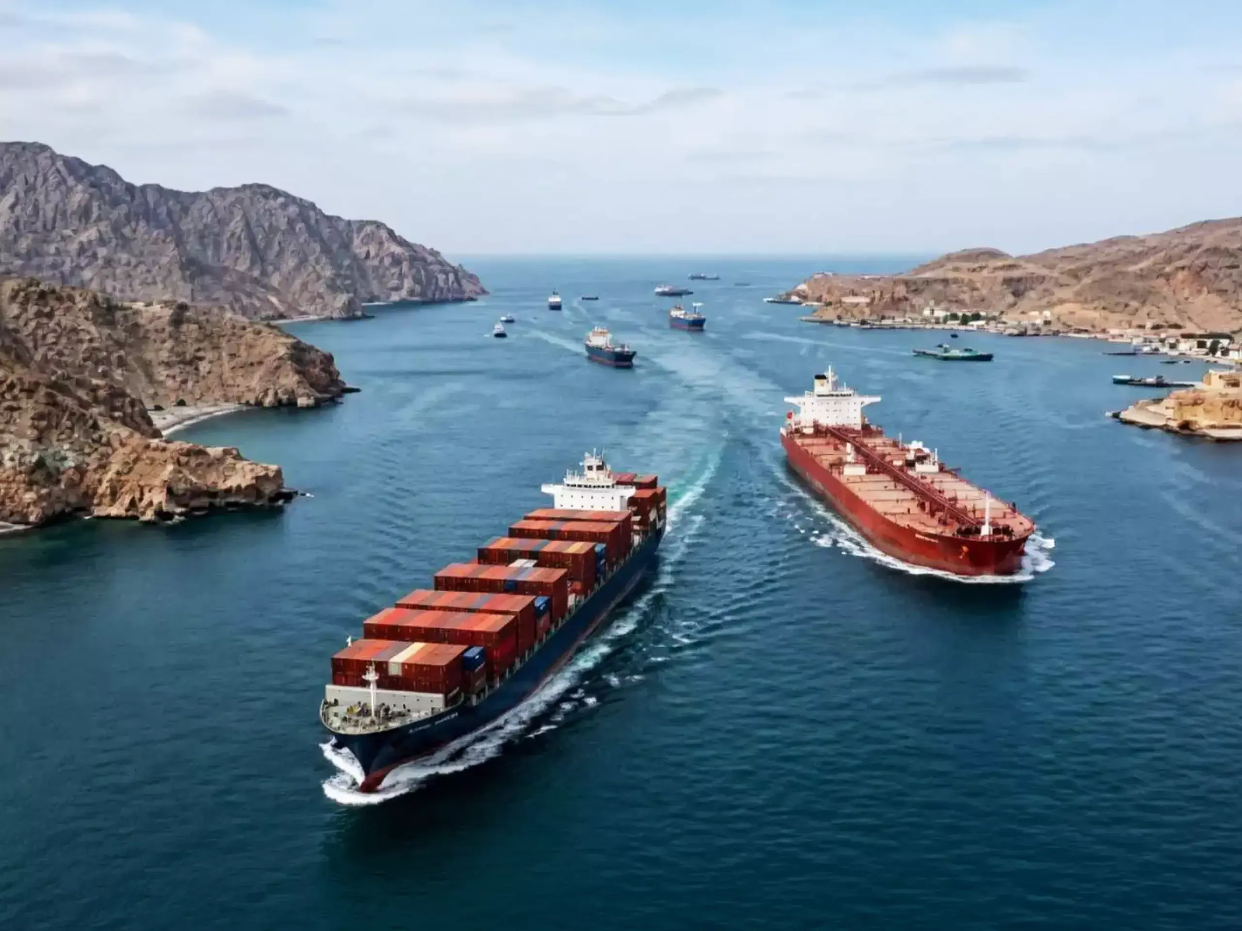 തീപാറുന്ന കടലിടുക്ക്; ലോകത്തെ മുള്‍മുനയിലാക്കി   ഹോര്‍മൂസ്, എണ്ണവില വീണ്ടും കുതിക്കുന്നു