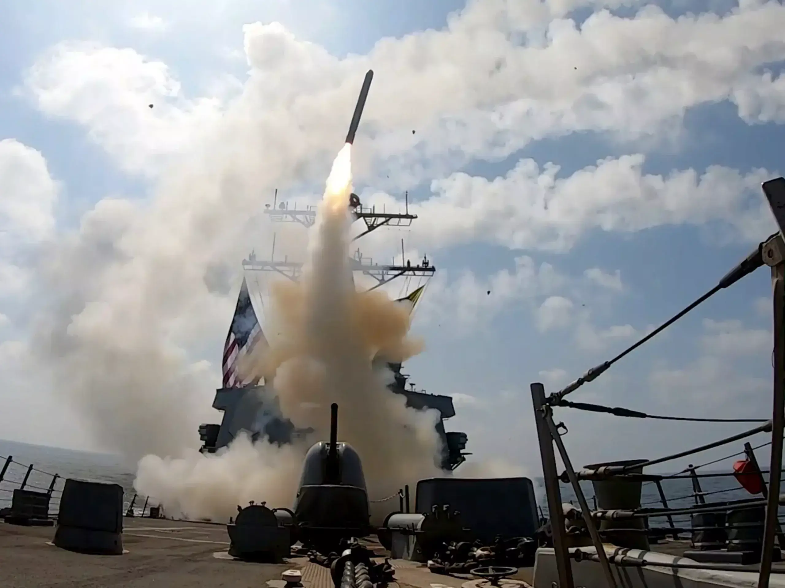 death of us soldiers, with concern america, fire in the middle east