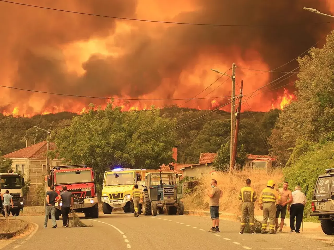 heatwave in europe, eildfires rage in france and spain