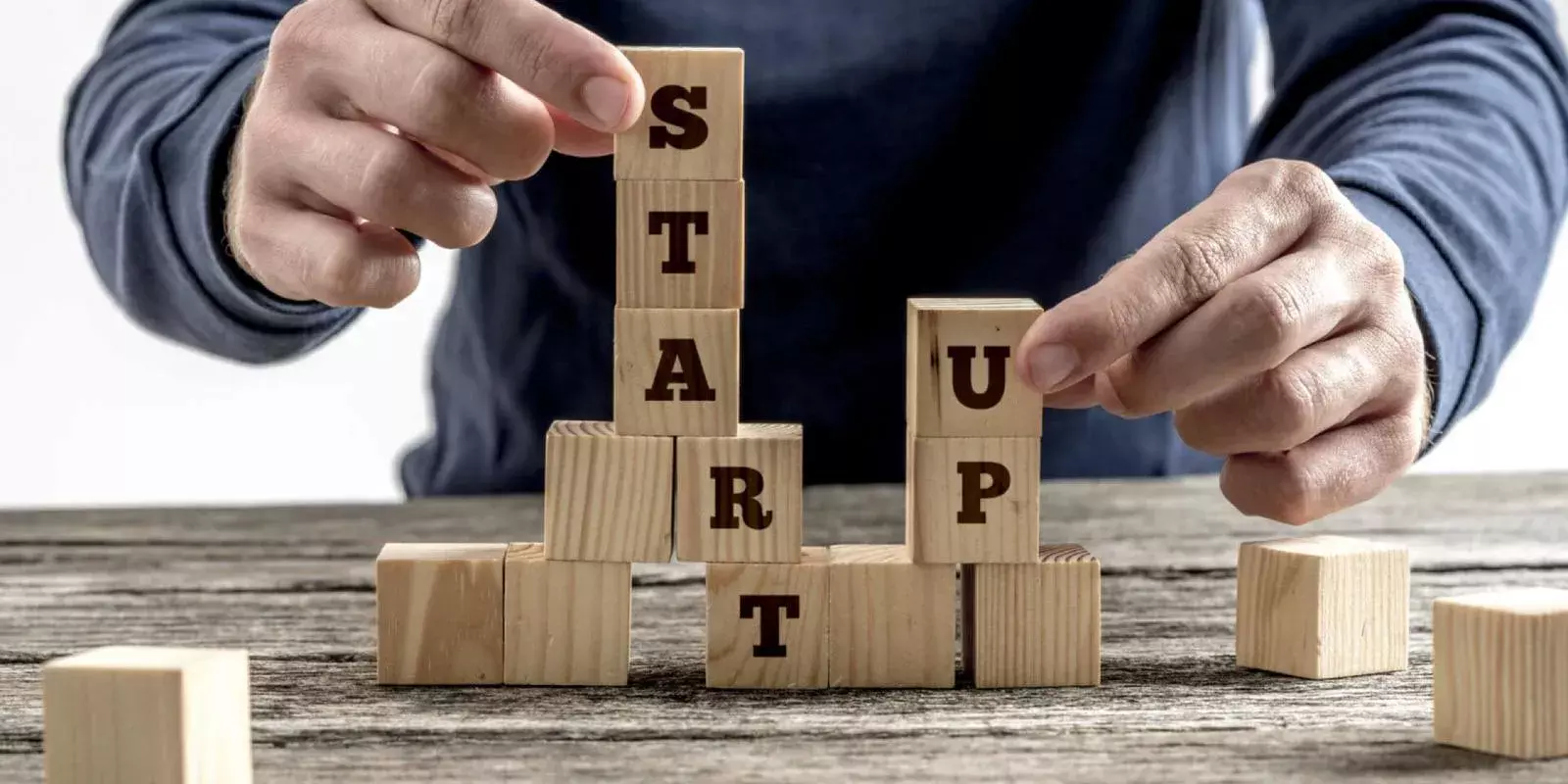 നന്ദന്‍ നിലേകനി ഇന്ത്യന്‍ സ്റ്റാര്‍ട്ടപ്പുകളില്‍ 22.7 കോടി ഡോളർ നിക്ഷേപിക്കും