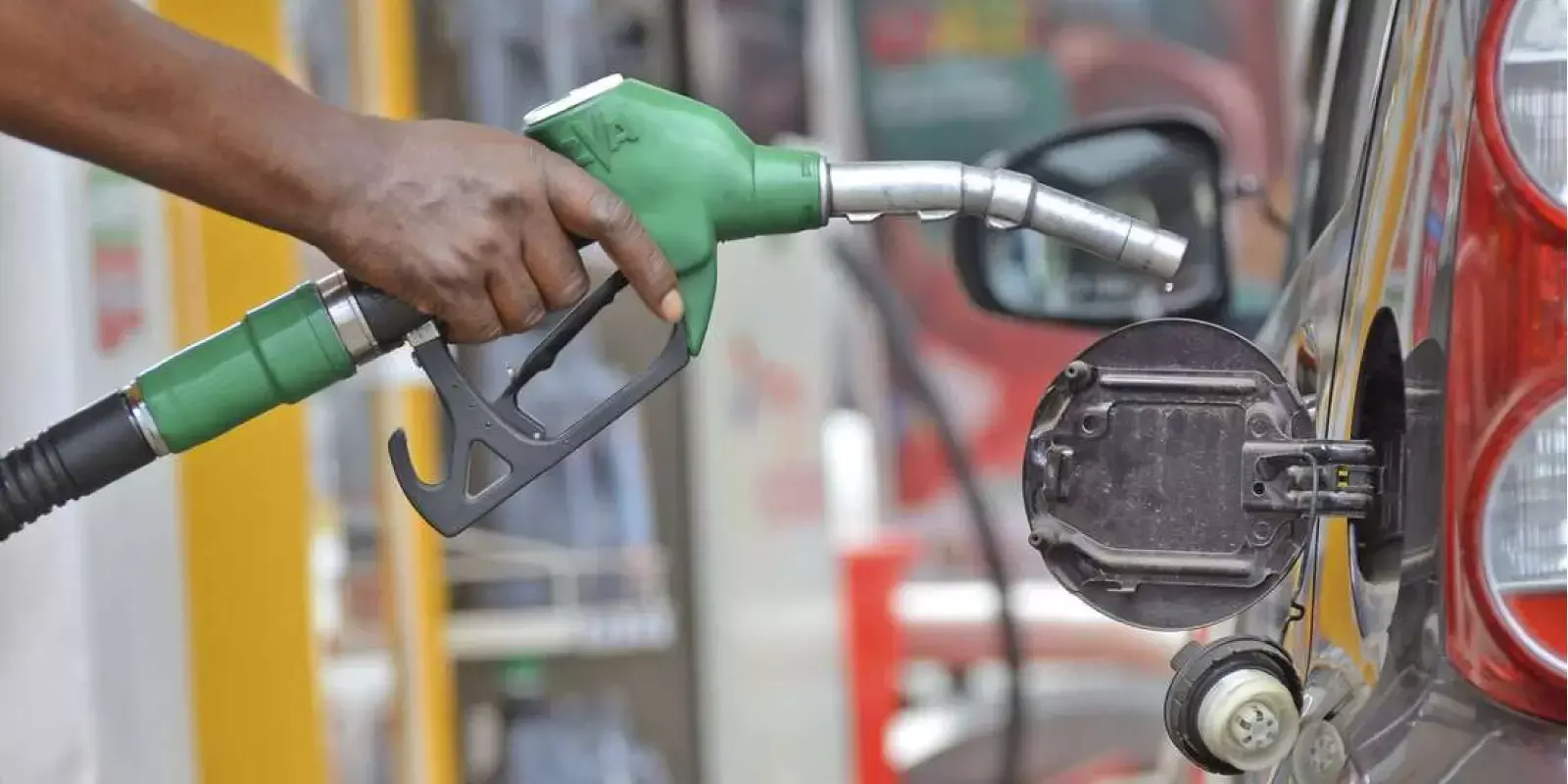 എണ്ണ വില ആറു മാസത്തെ ഏറ്റവും താഴ്ന്ന നിലയിലെത്തി