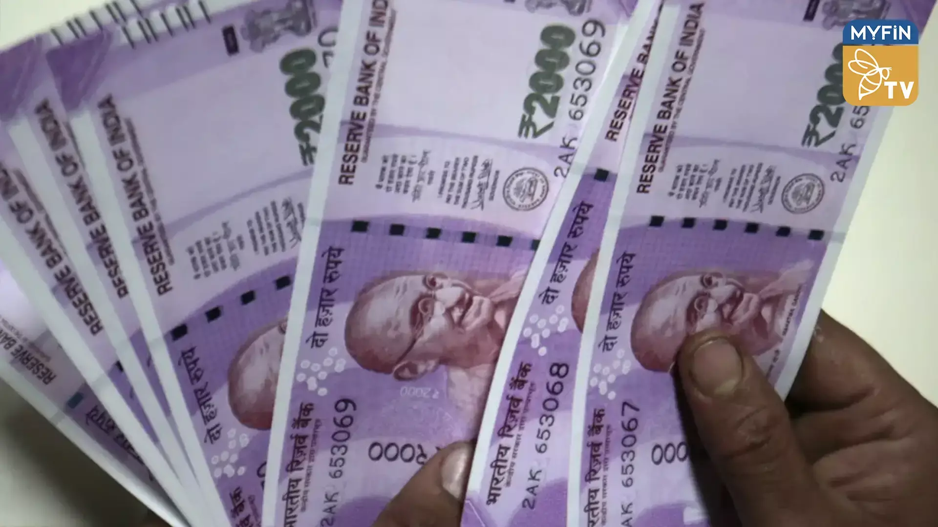 റെക്കോർഡ് താഴ്ചയിലേക്ക് ഇടിഞ്ഞ് ഇന്ത്യൻ രൂപ