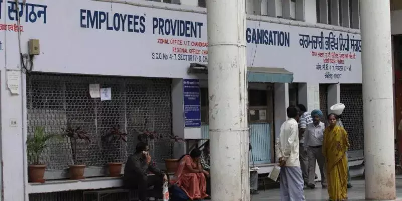 ഇപിഎഫ്: ശമ്പള പരിധി 21,000 ആയി ഉയര്‍ത്താന്‍ ശുപാര്‍ശയെന്ന് സൂചന