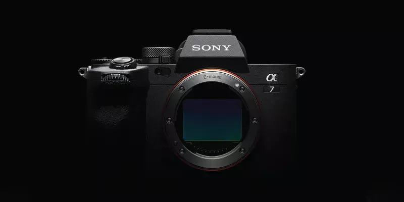മിഴിവുറ്റ വീഡിയോയുമായി സോണി ആല്‍ഫ 7 IV ഫുള്‍ ഫ്രെയിം ഹൈബ്രിഡ് ക്യാമറ