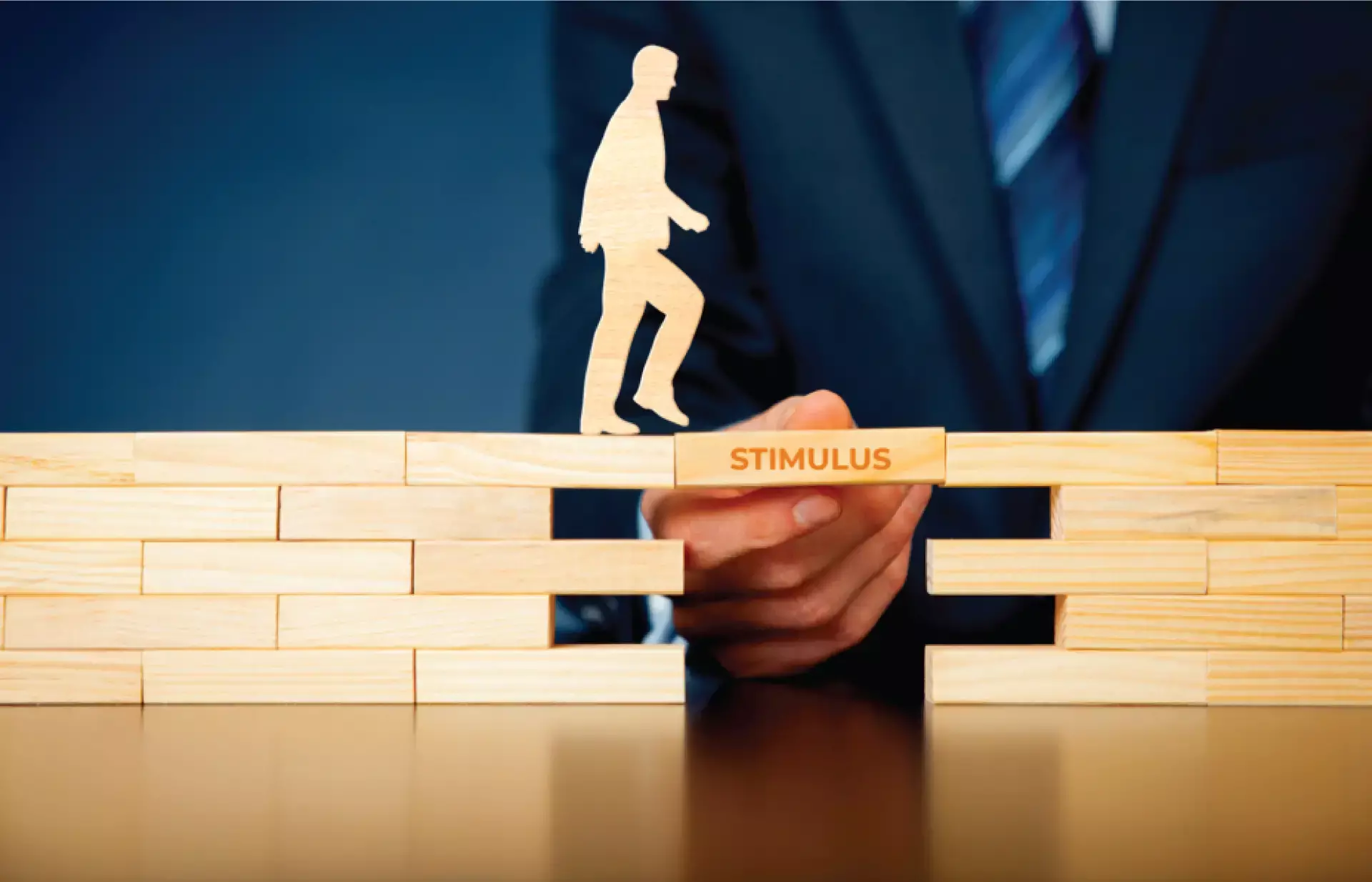 മടങ്ങുന്ന പ്രവാസികള്‍ക്ക് ഉത്തേജന പാക്കേജുകള്‍, സ്‌കീമുകള്‍ ഇതാണ്