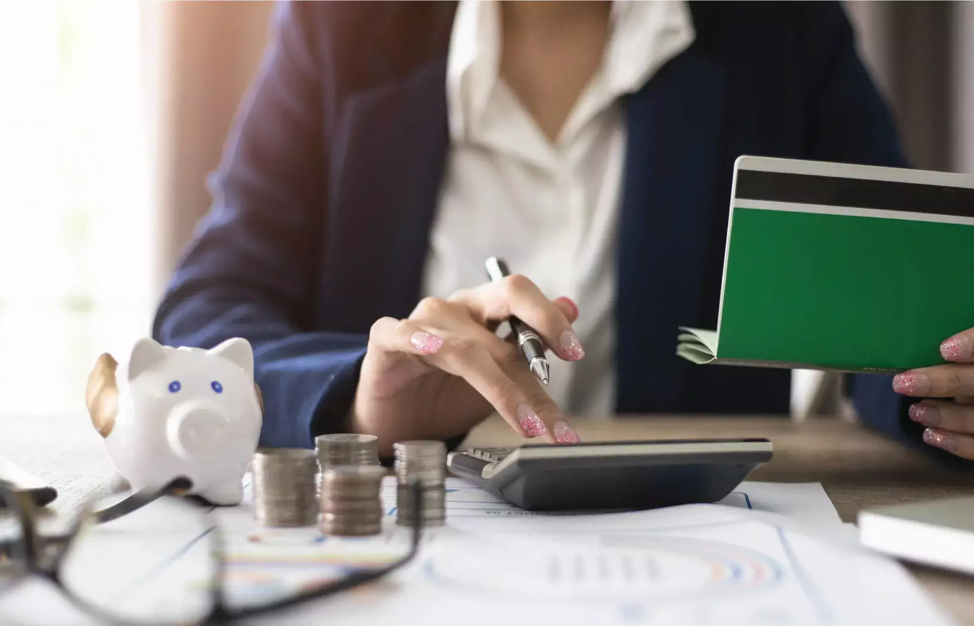 ജോലിയില്‍ തുടരുന്നവരാണോ? ഈ വായ്പയ്ക്ക് നിങ്ങള്‍ അര്‍ഹരാണ്