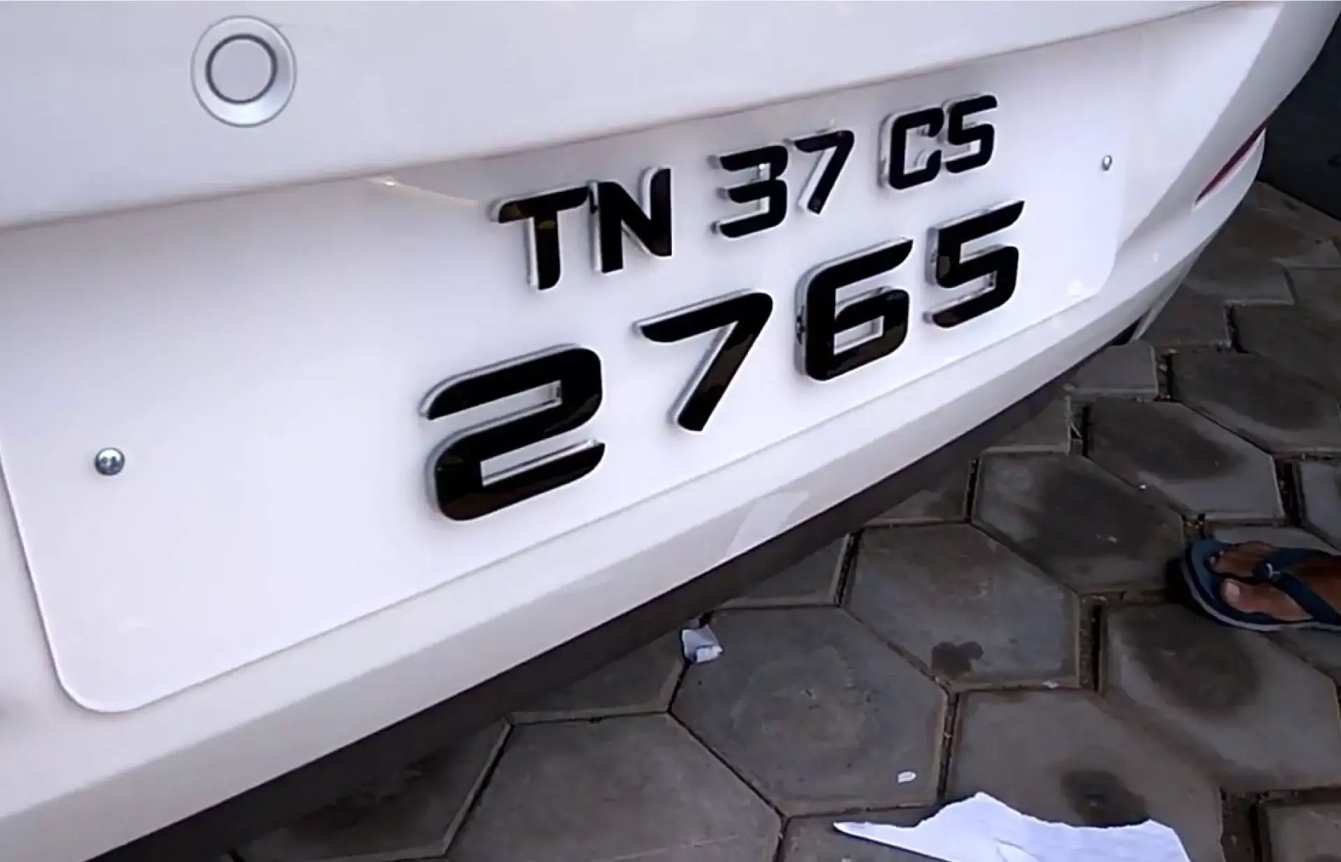 ലോകത്തെ ഏറ്റവും വിലപിടിപ്പുള്ള നമ്പര്‍ പ്ലേറ്റിനെക്കുറിച്ചറിയാമോ?