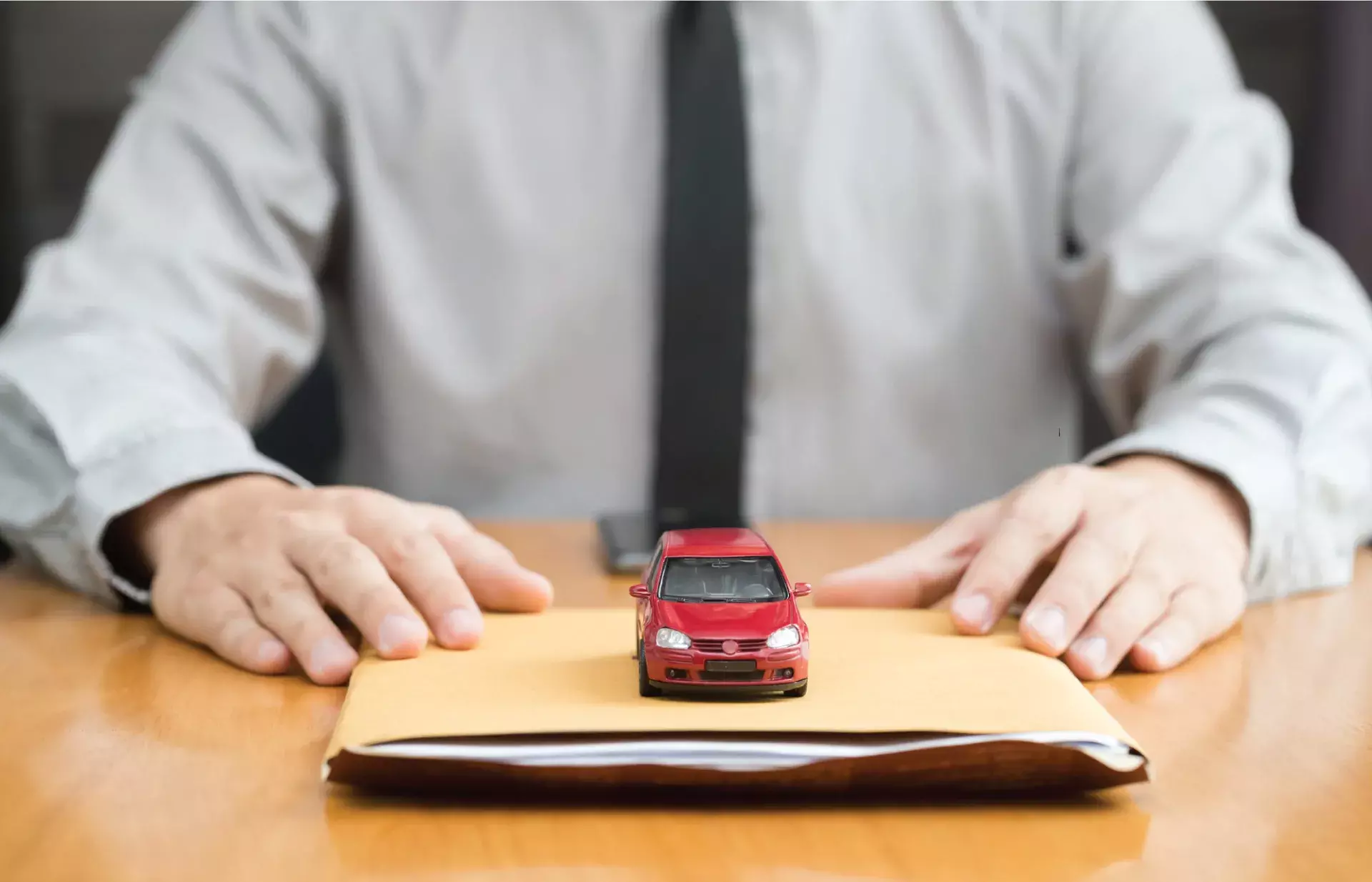 കാര്‍ ഇന്‍ഷുറന്‍സ് പോളിസി എടുക്കാനൊരുങ്ങുകയാണോ? എങ്കില്‍  ശ്രദ്ധിച്ചോളൂ