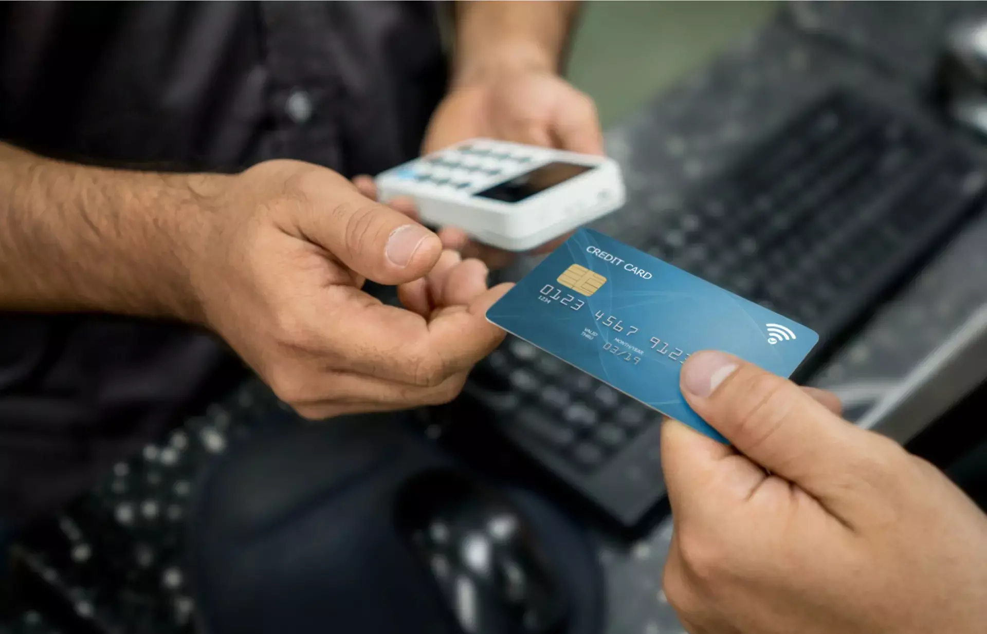 ആഡ് ഓണ്‍ ക്രെഡിറ്റ് കാര്‍ഡുകള്‍ക്ക് അപേക്ഷിക്കേണ്ടത് എങ്ങനെ?