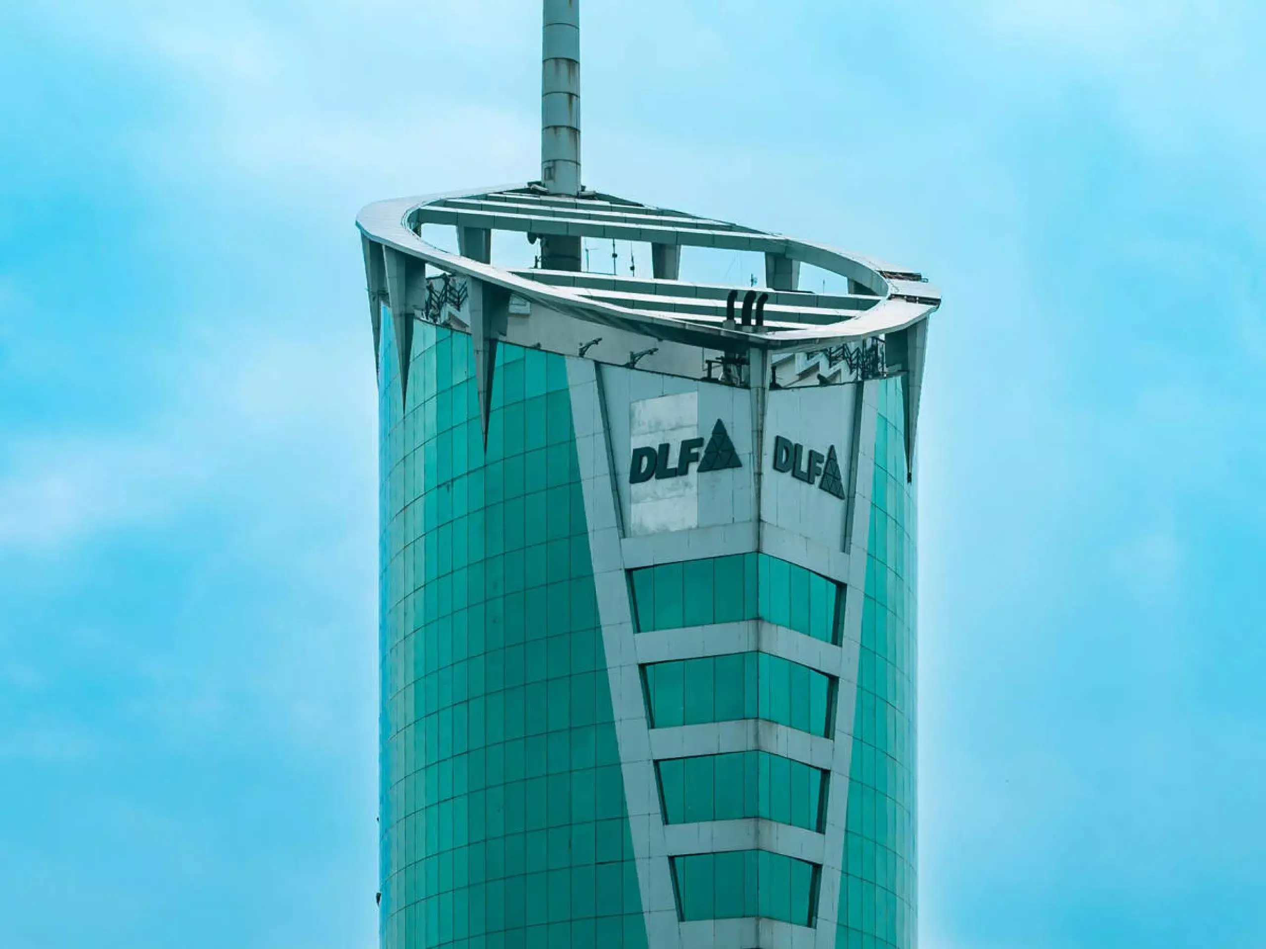 ഡിഎല്‍എഫിന്റെ അറ്റാദായം 26% വര്‍ധിച്ച് 477 കോടി രൂപയായി