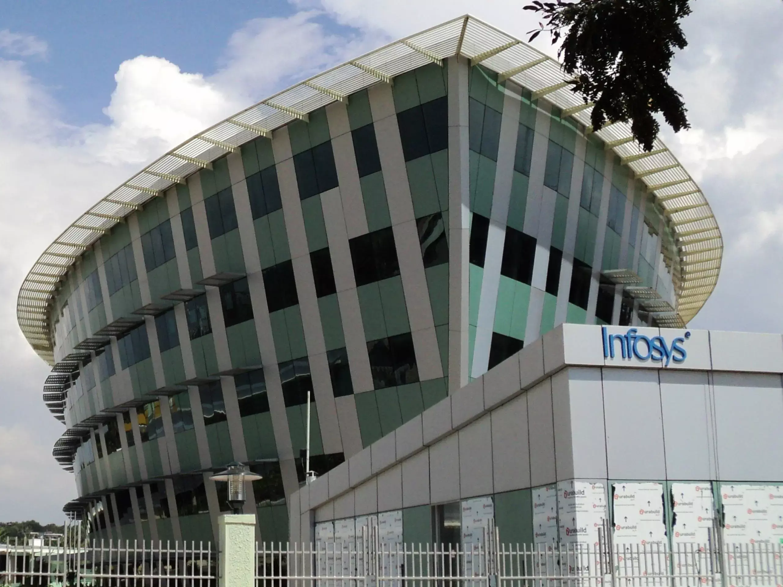ഇന്‍ഫോസിസ് 9,300 കോടി രൂപയുടെ ഓഹരികള്‍ തിരിച്ചു വാങ്ങും