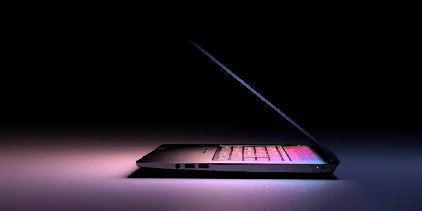 ചെറുഫോണിന്റെ വിലയില്‍ ലാപ്‌ടോപ്പ്: രണ്ടും കല്‍പിച്ച് ജിയോ