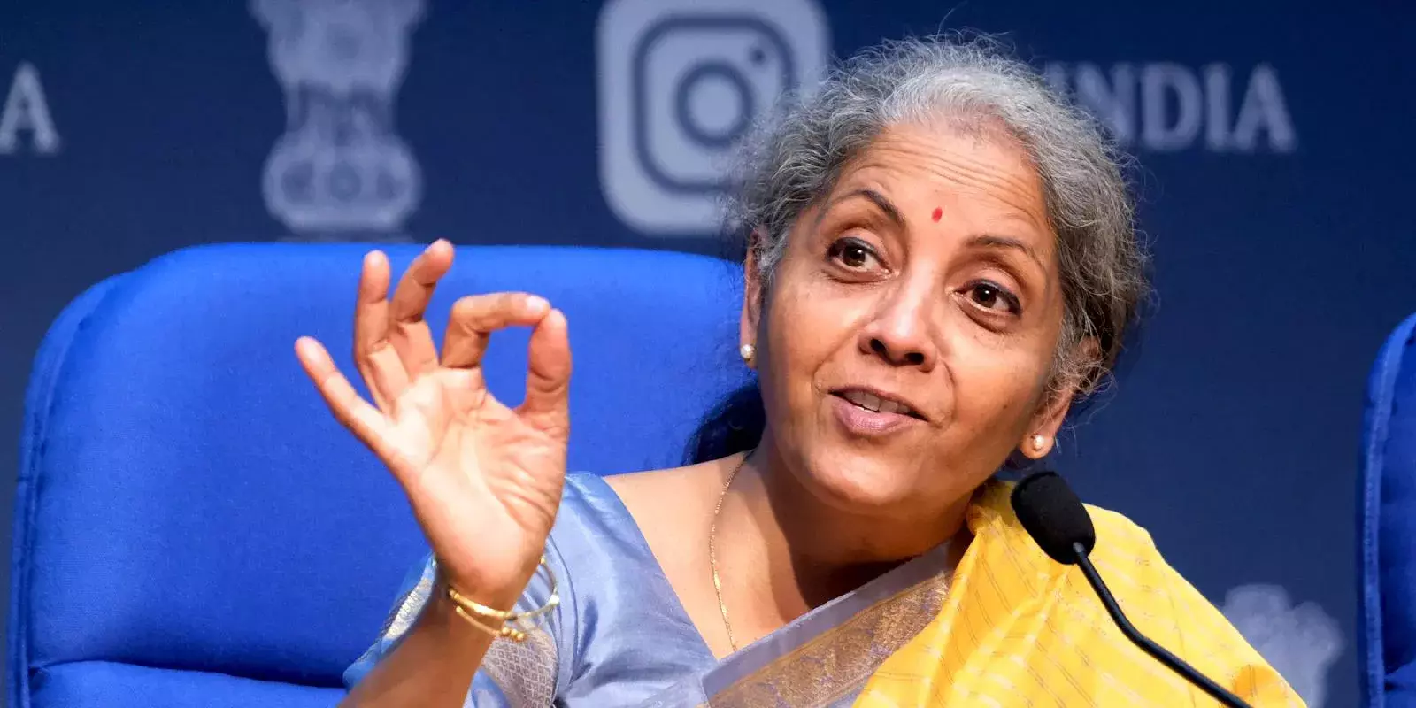 മറ്റ് കറന്‍സികളെക്കാള്‍ രൂപ മികച്ച നിലയില്‍: ധനമന്ത്രി